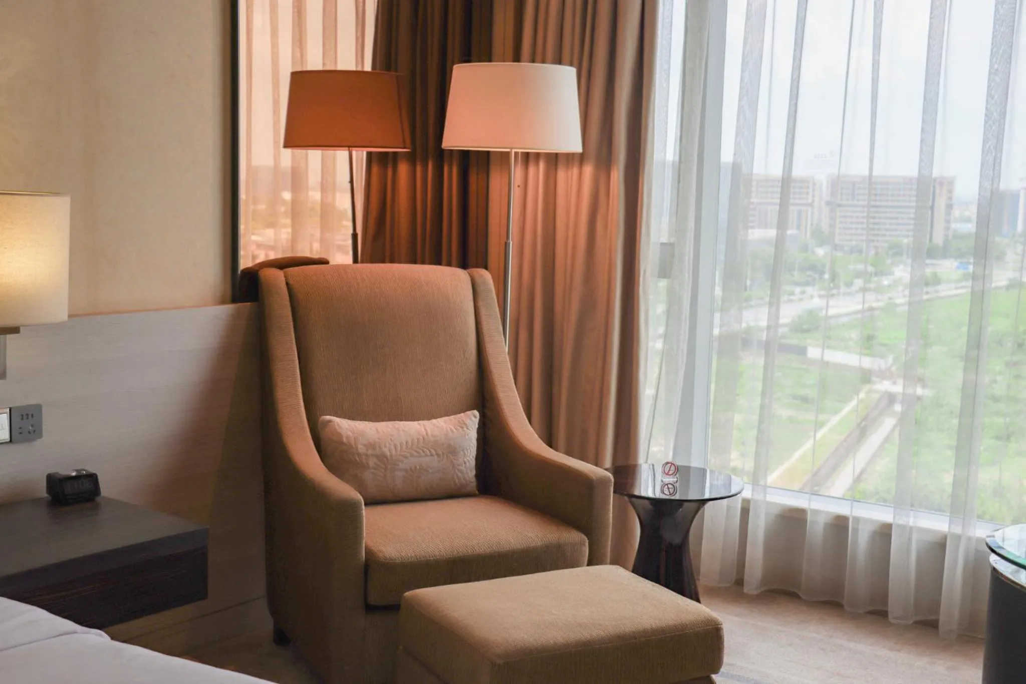 Bedroom in Crowne Plaza Guangzhou Huadu by IHG