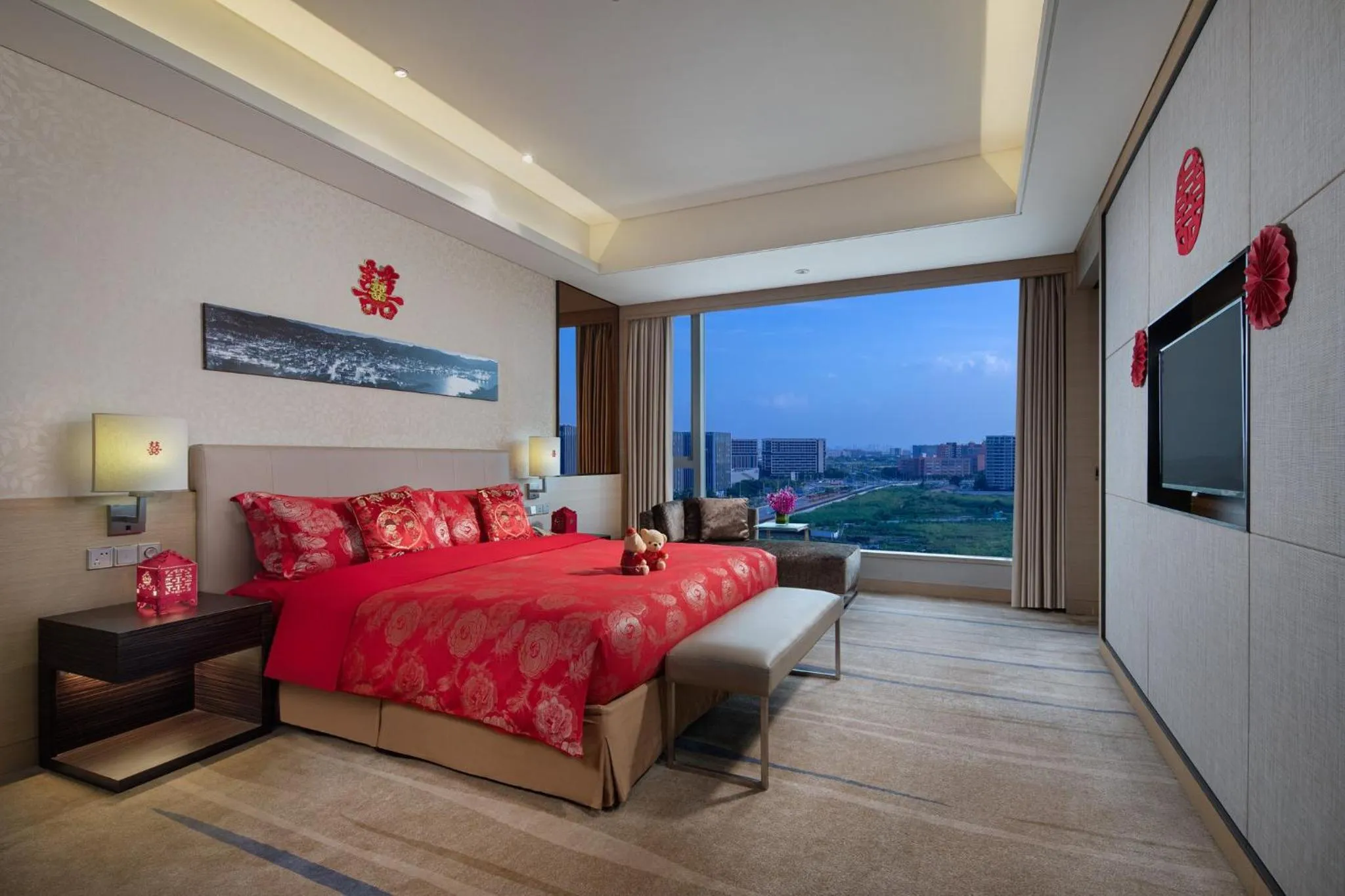 Photo of the whole room in Crowne Plaza Guangzhou Huadu by IHG