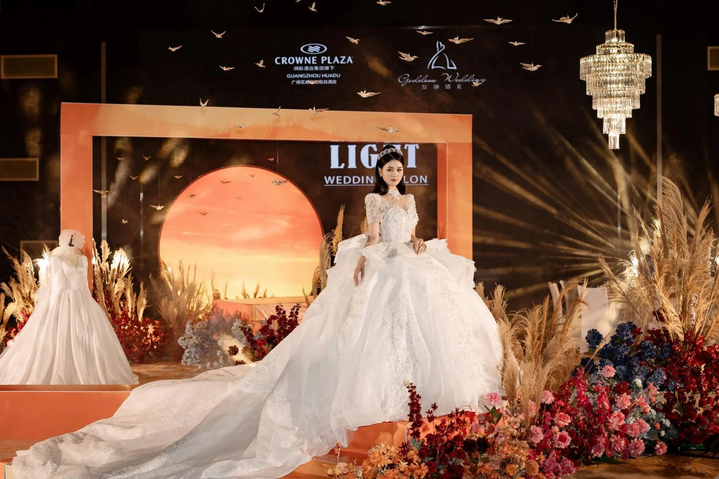 Meeting/conference room in Crowne Plaza Guangzhou Huadu by IHG