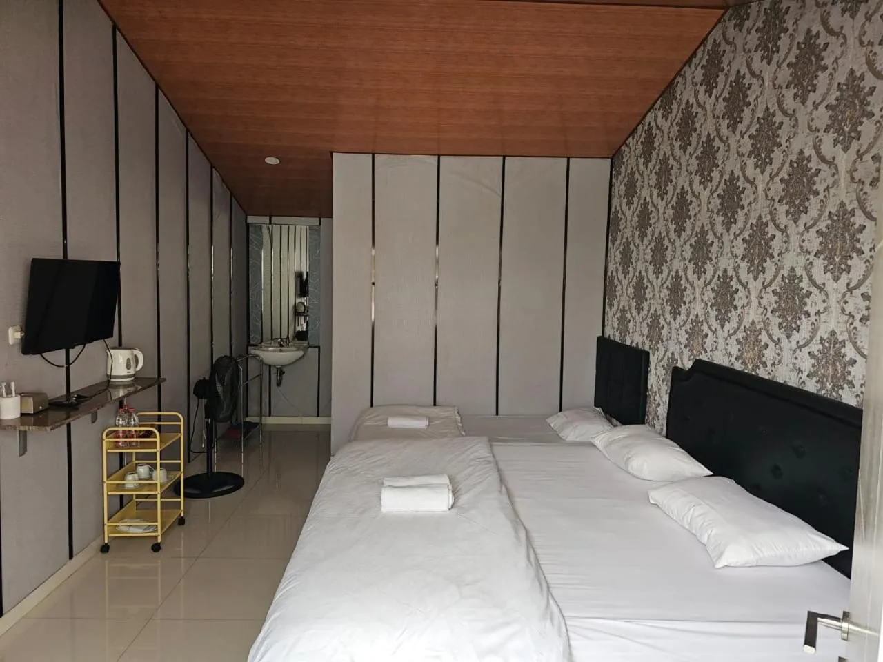 Bed in Bromo Camp House