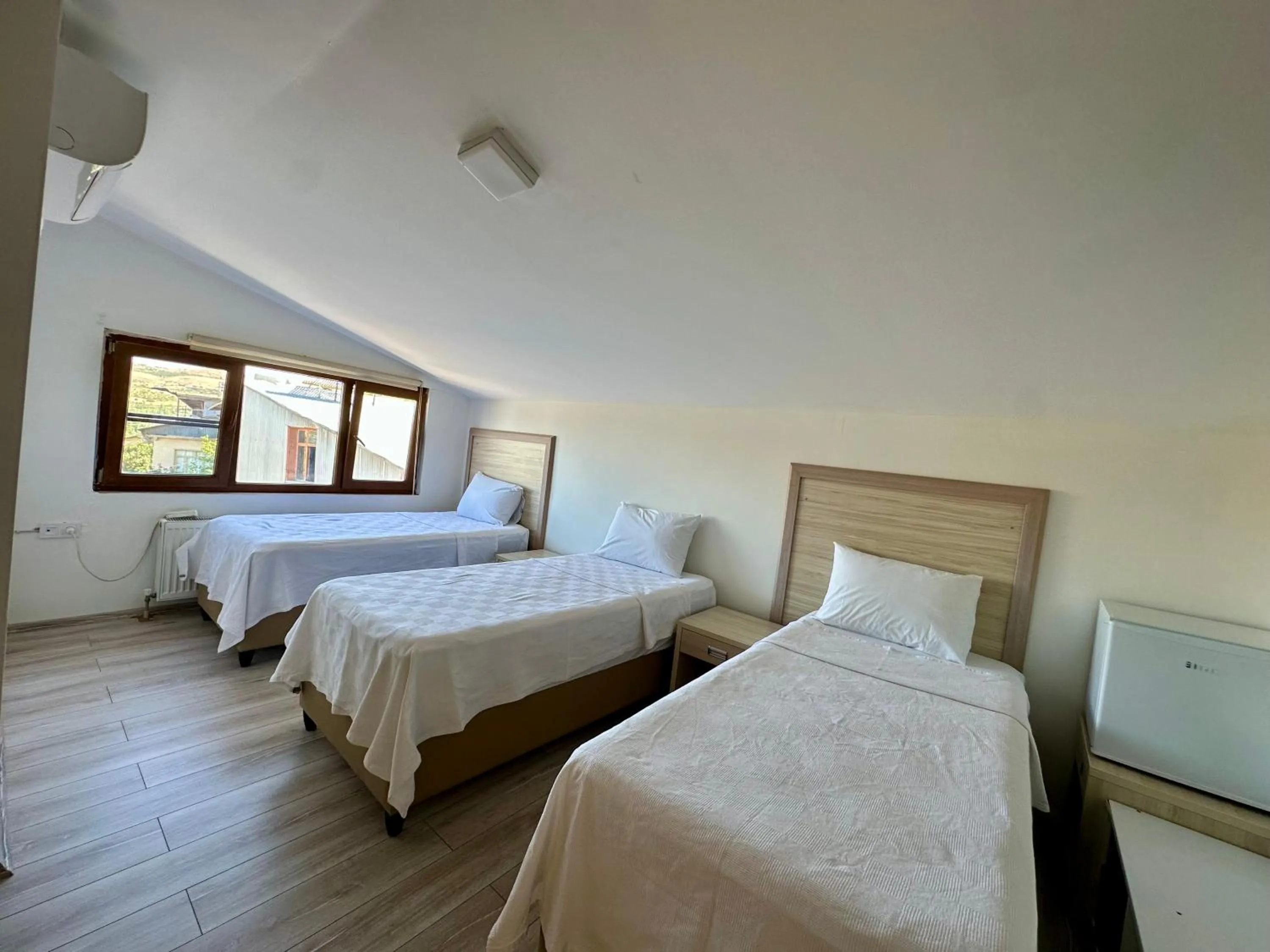Photo of the whole room, Bed in The Yücedağ Hotel