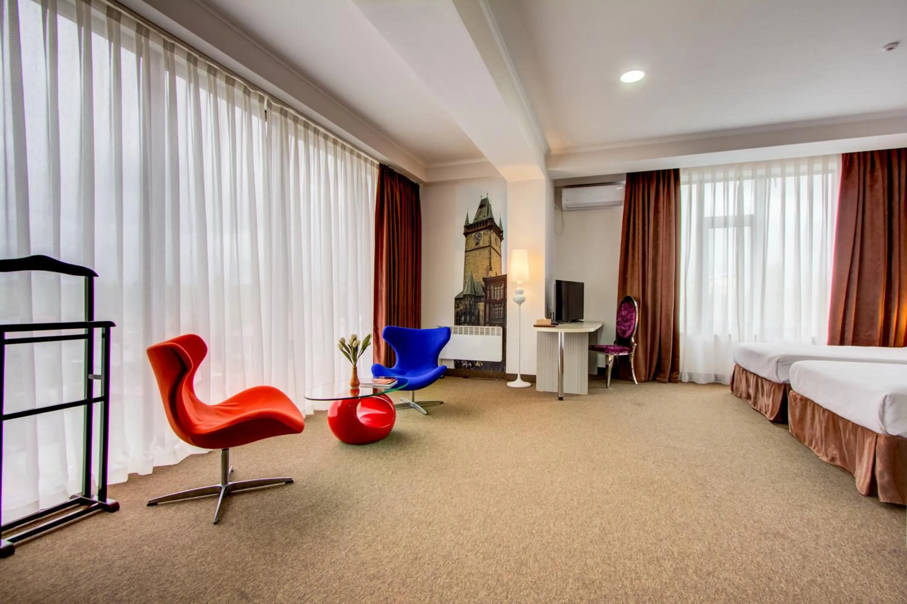 Living room, Bed in Hotel Bridges Bishkek