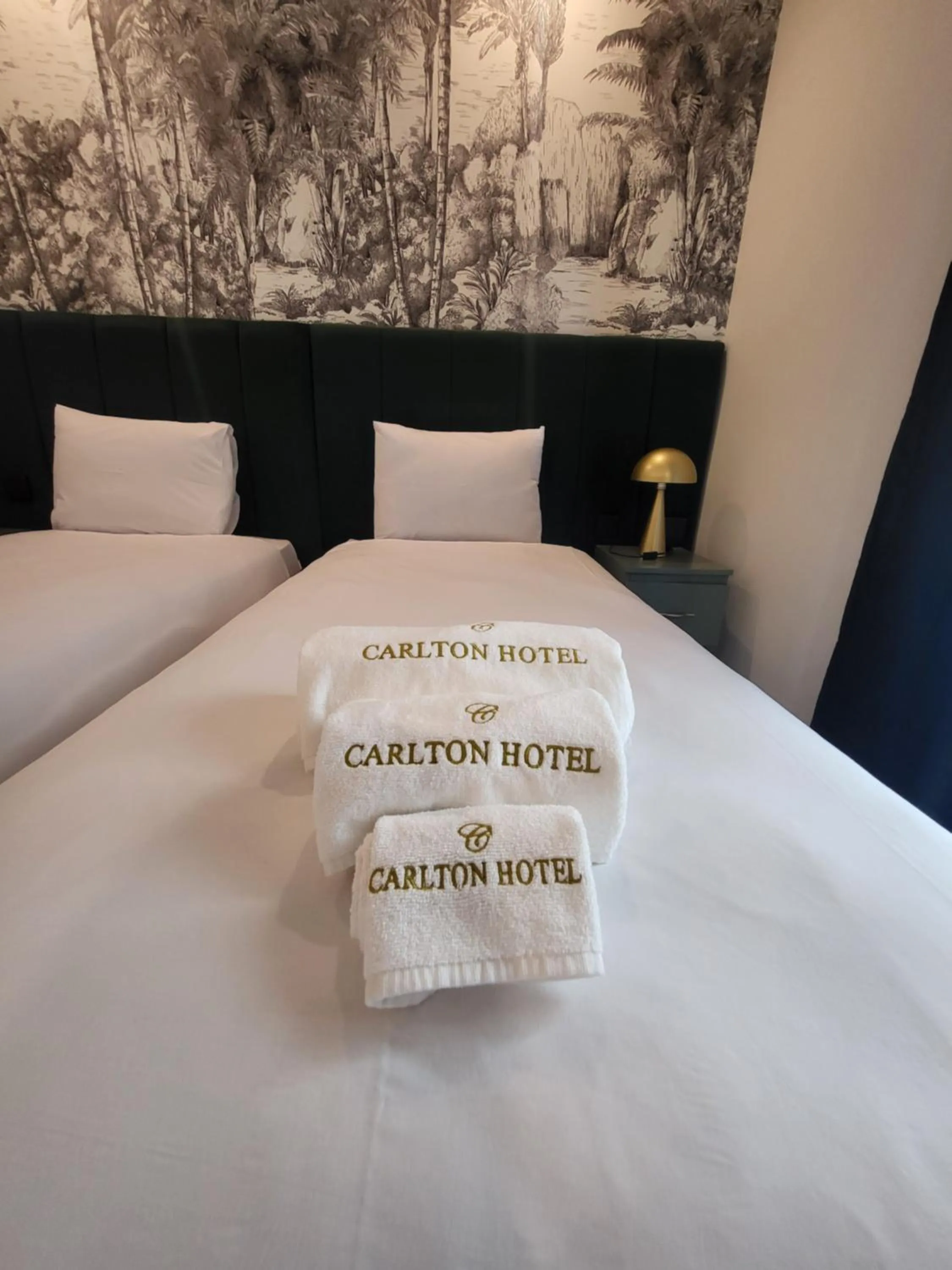 Bed in Carlton Hotel