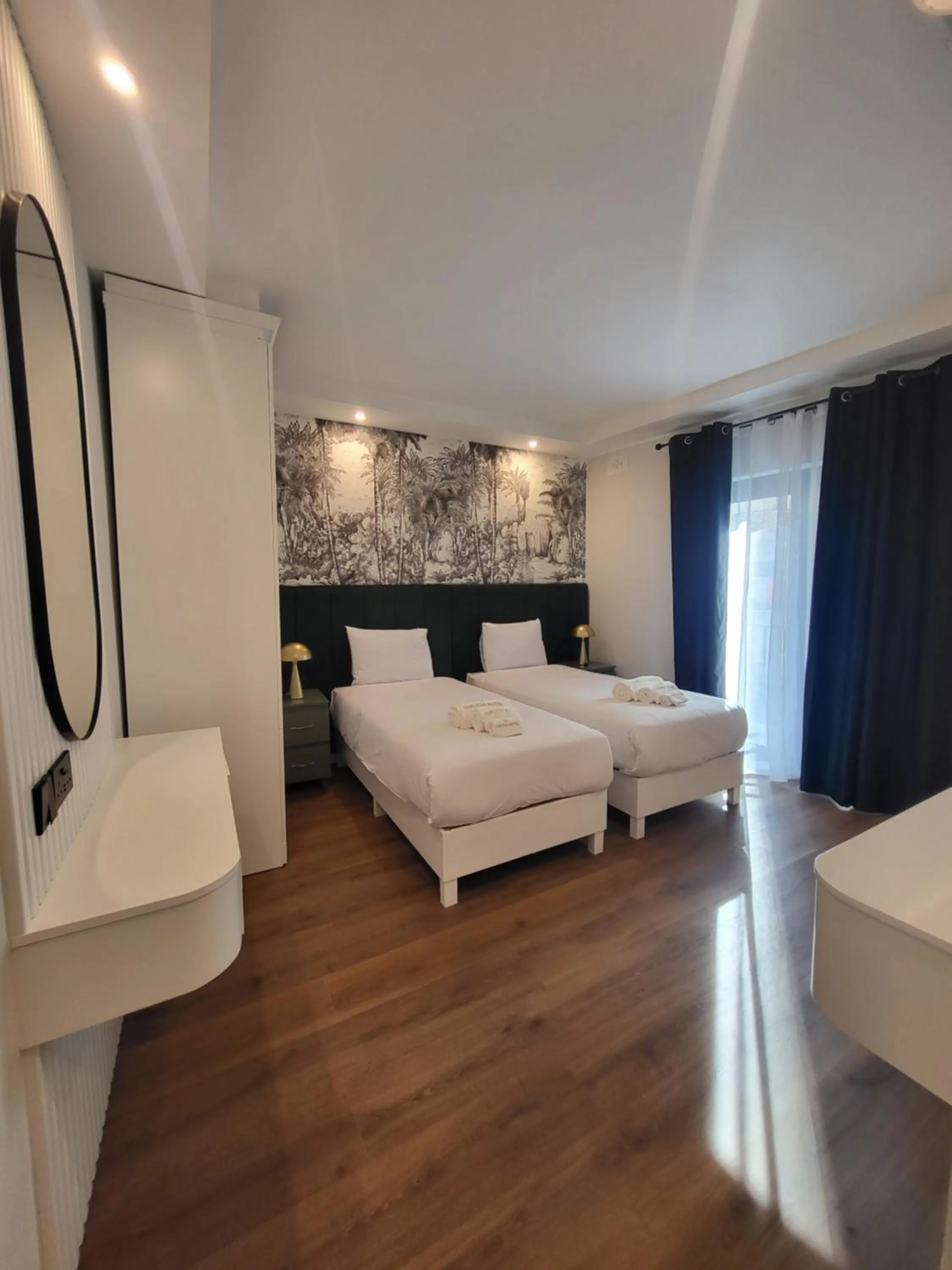 Bed in Carlton Hotel