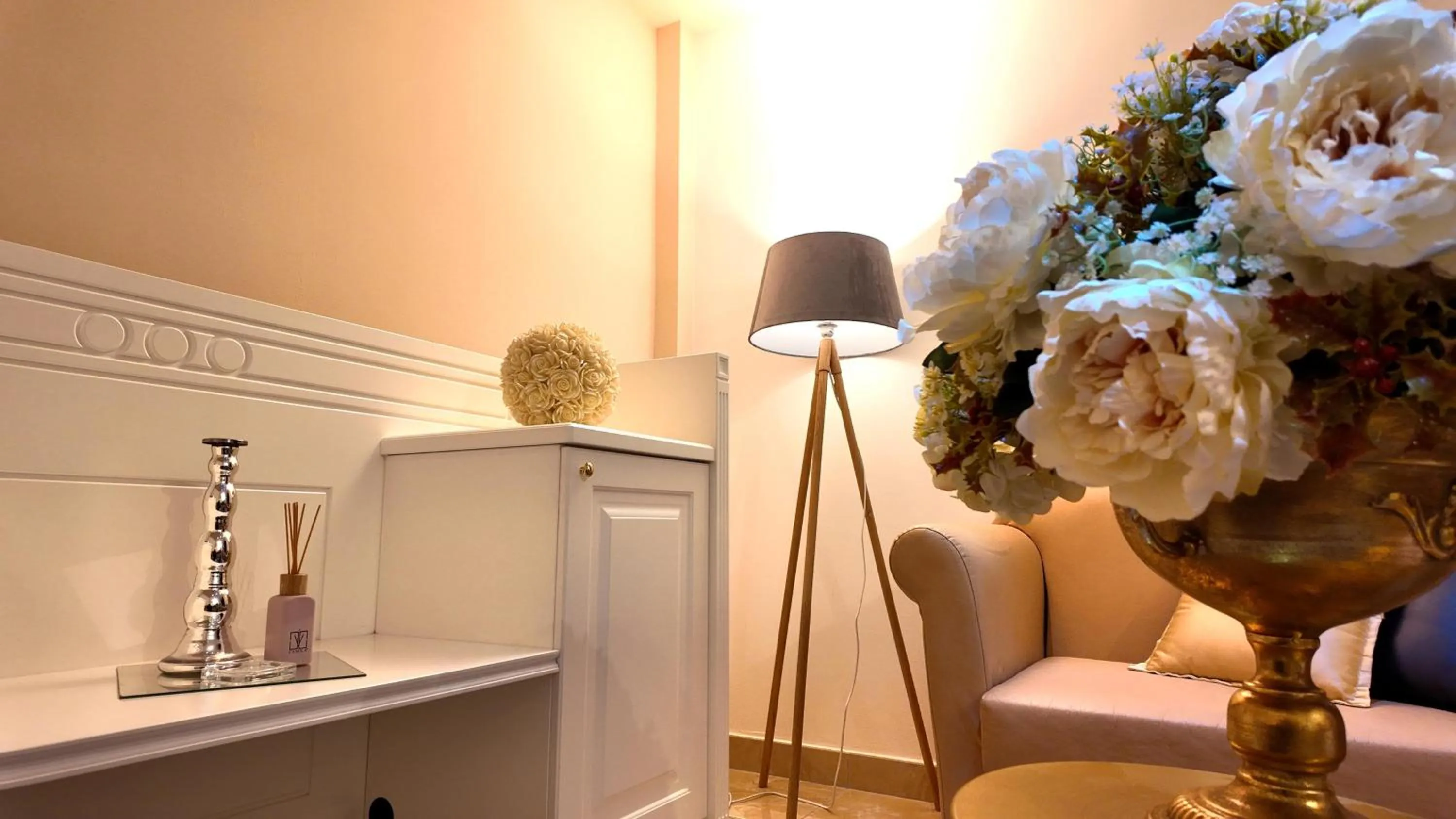 Decorative detail in Regina di Saba - Hotel Villa per ricevimenti