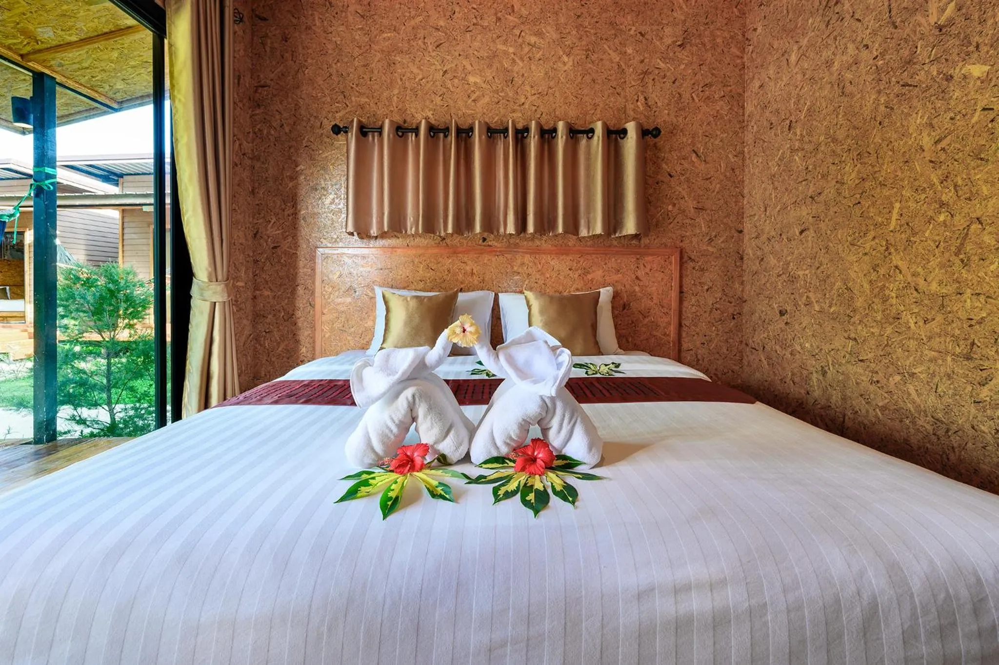 Photo of the whole room, Bed in Baan Check In