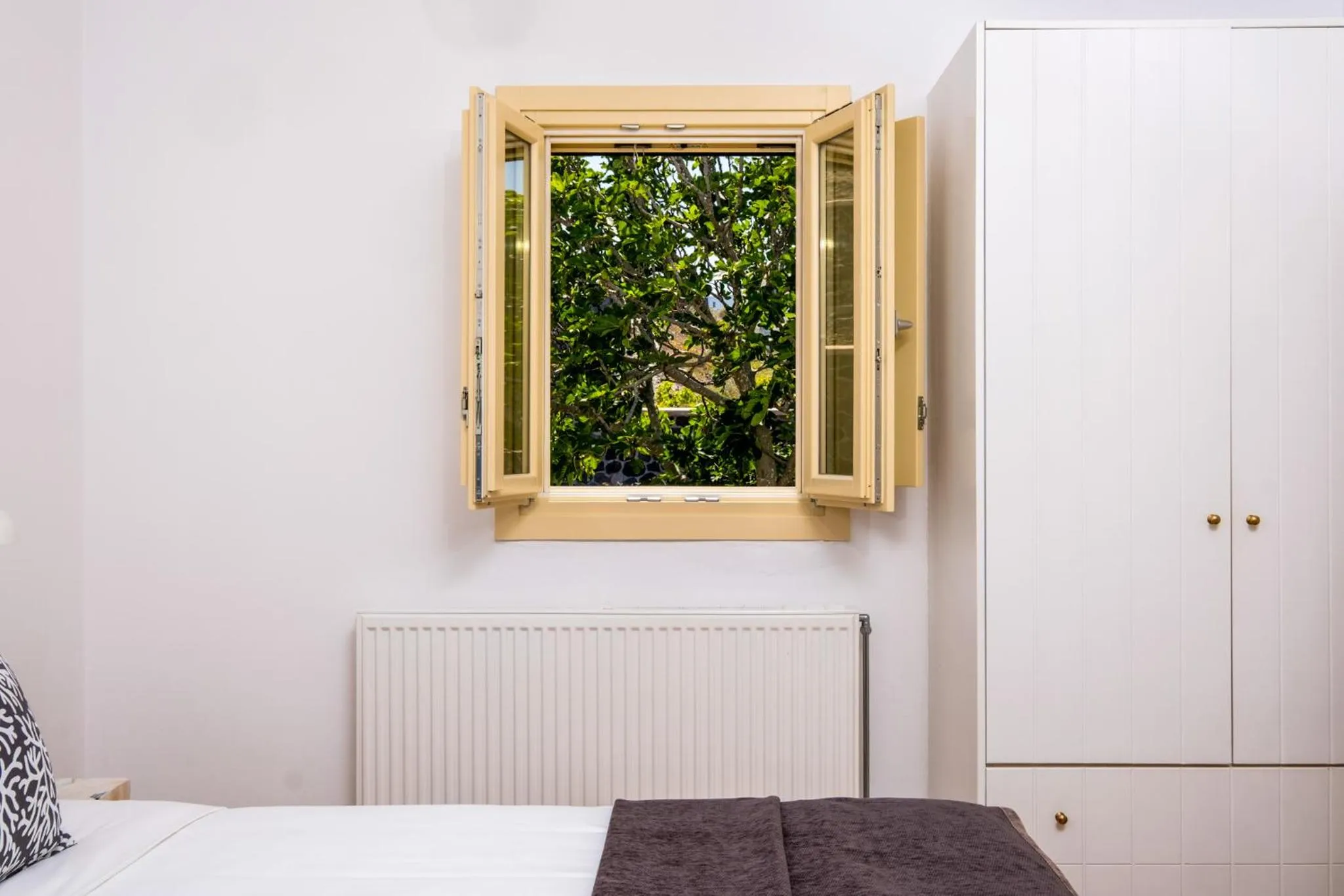 Bedroom, Bed in White Orchid Villa
