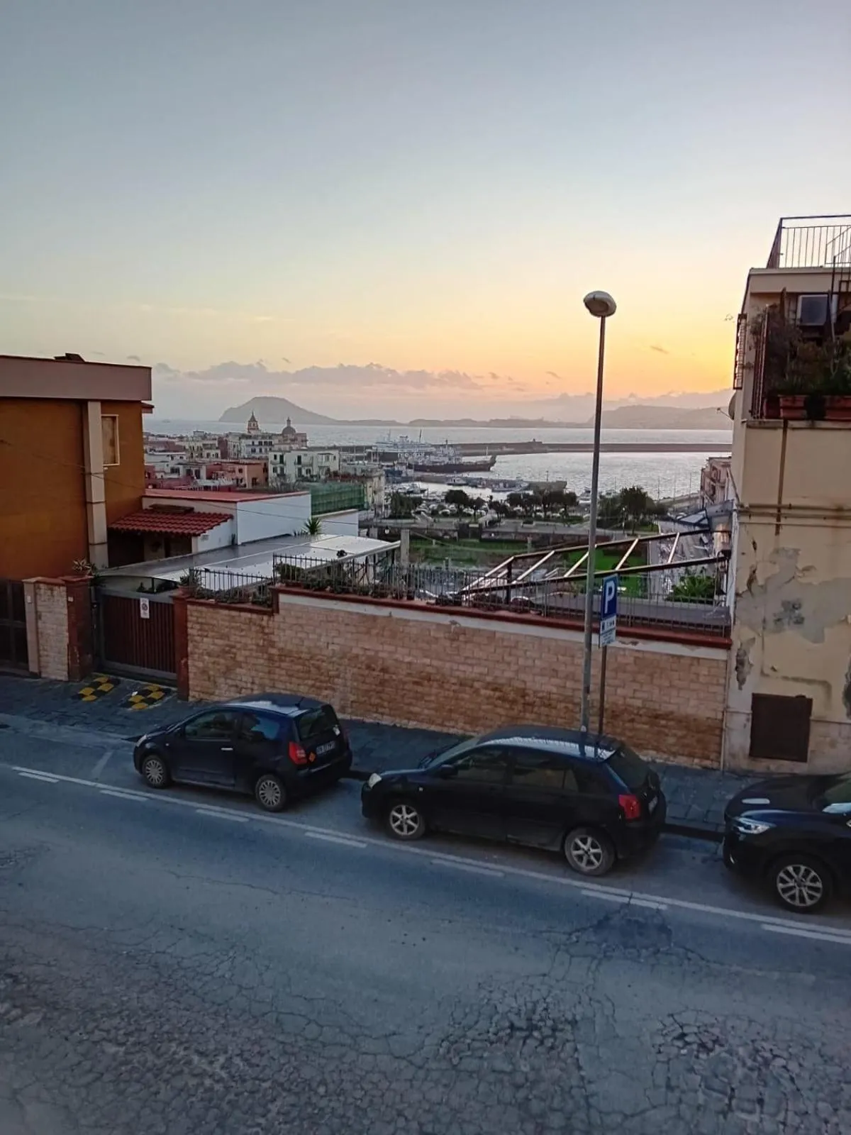 Sea view in pergolesi