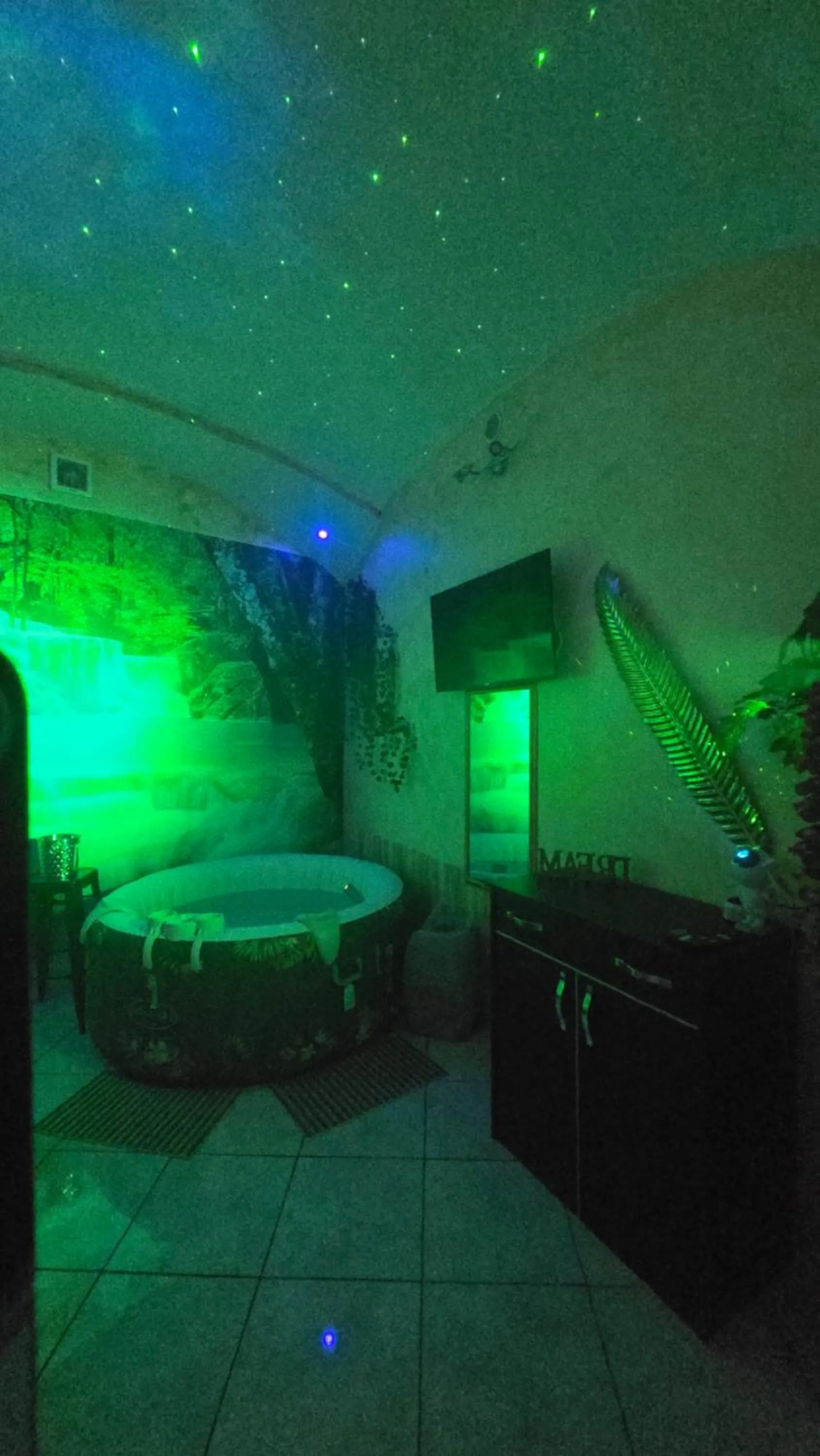 Hot Tub in pergolesi