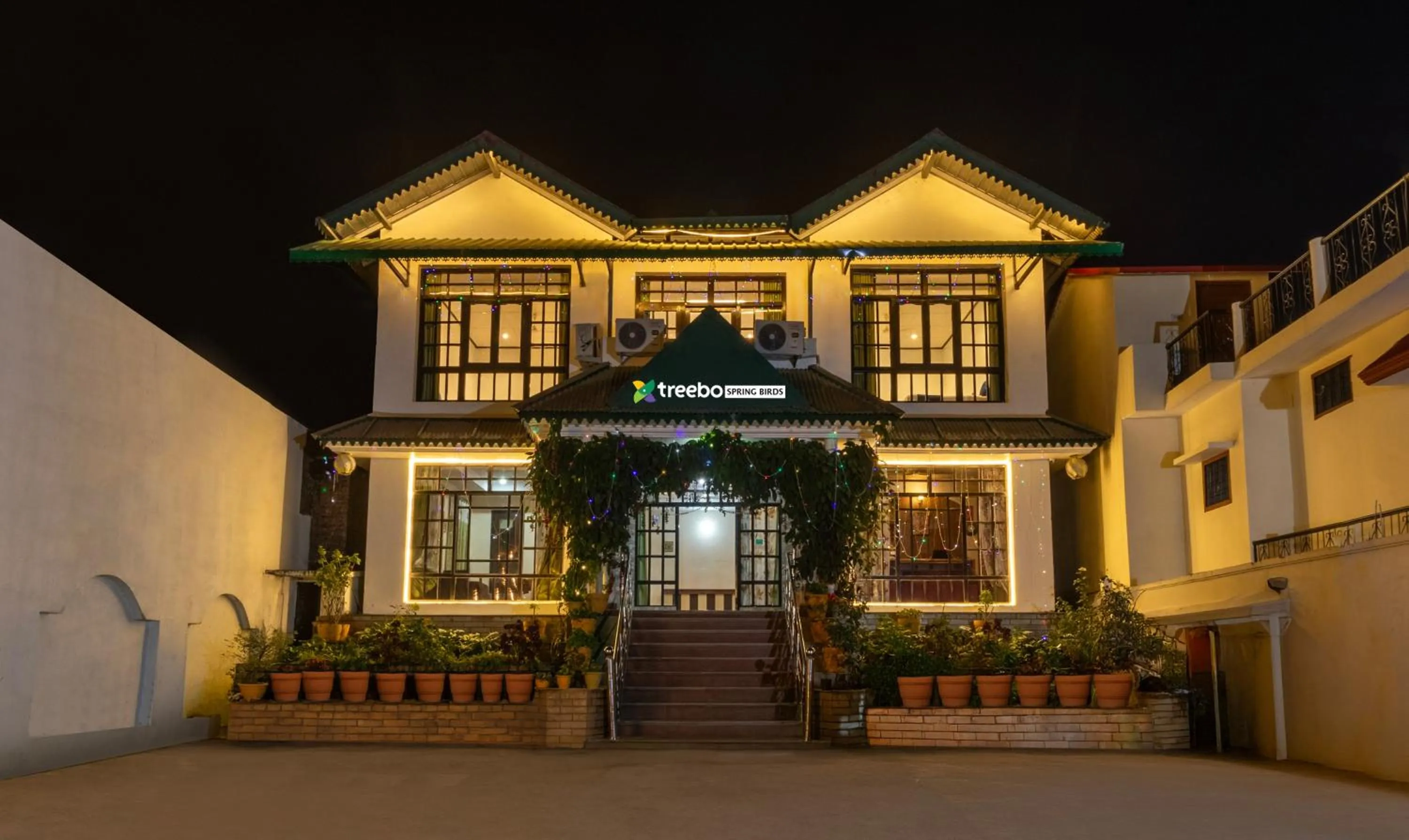 Property building in Treebo Spring Birds - Kainchi Dham