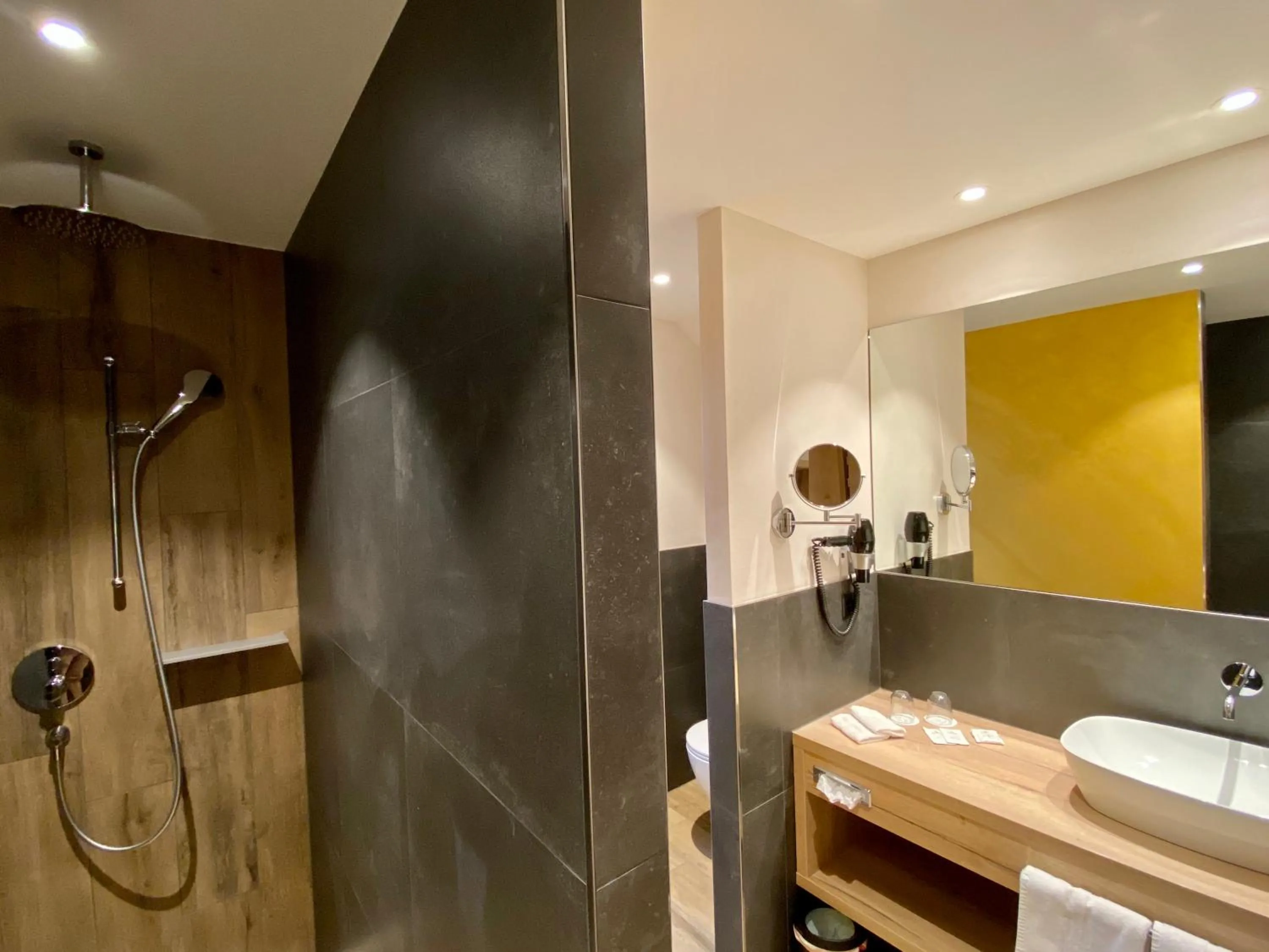 Bathroom in Hotel Gibswilerstube