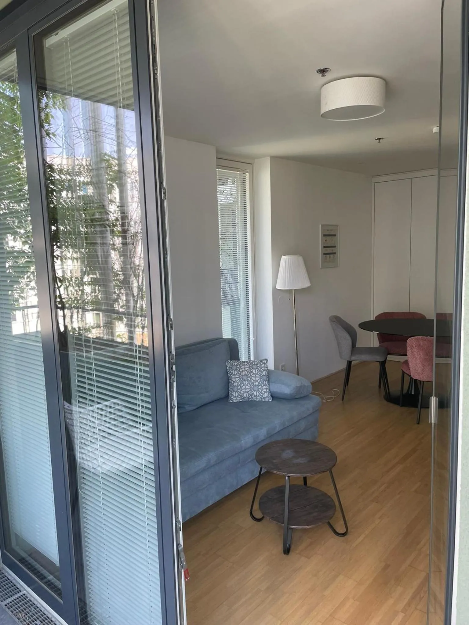 Seating area in easy-flat Grüner Prater - Balcony Apartments near Metro