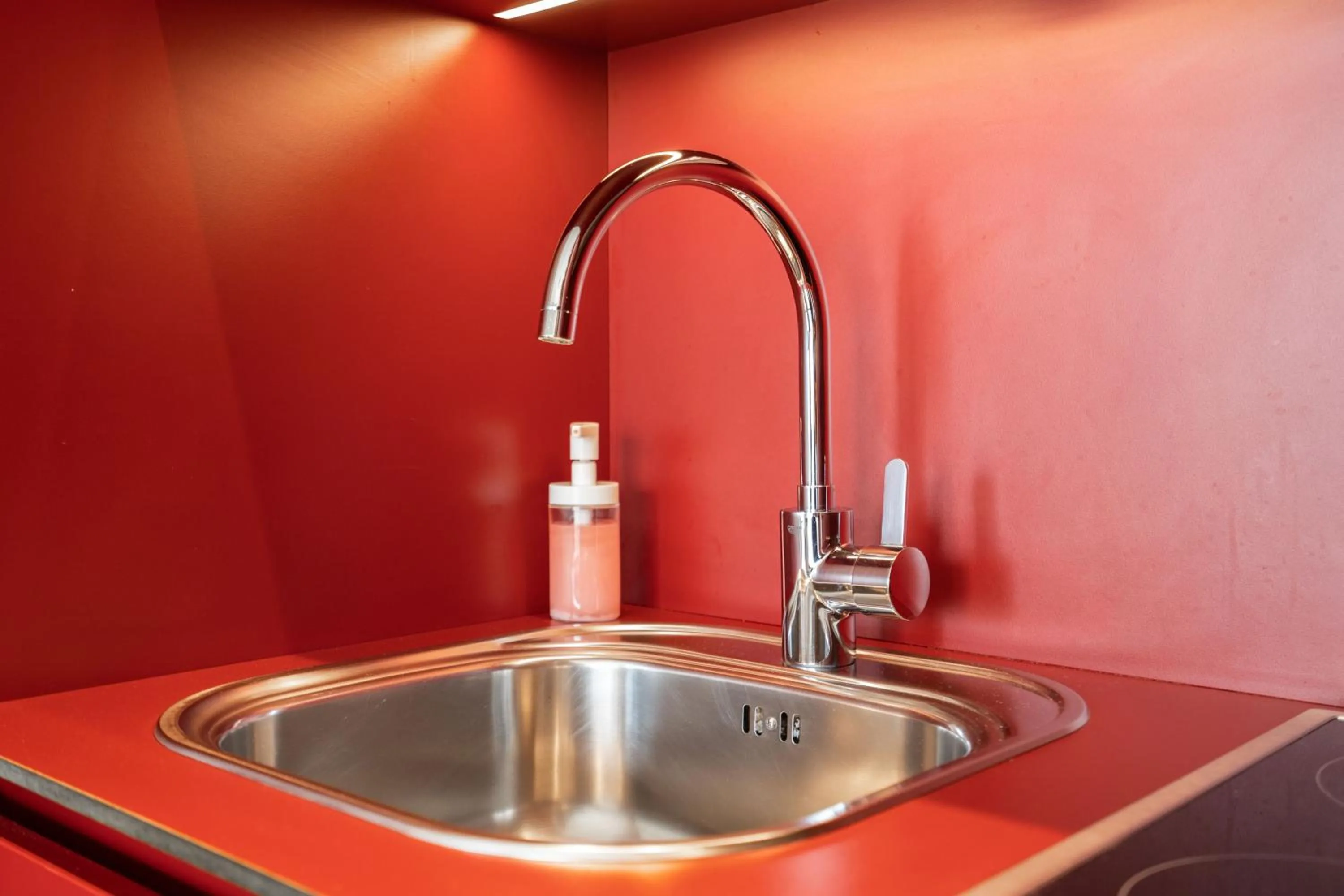 Kitchen or kitchenette in easy-flat Grüner Prater - Balcony Apartments near Metro