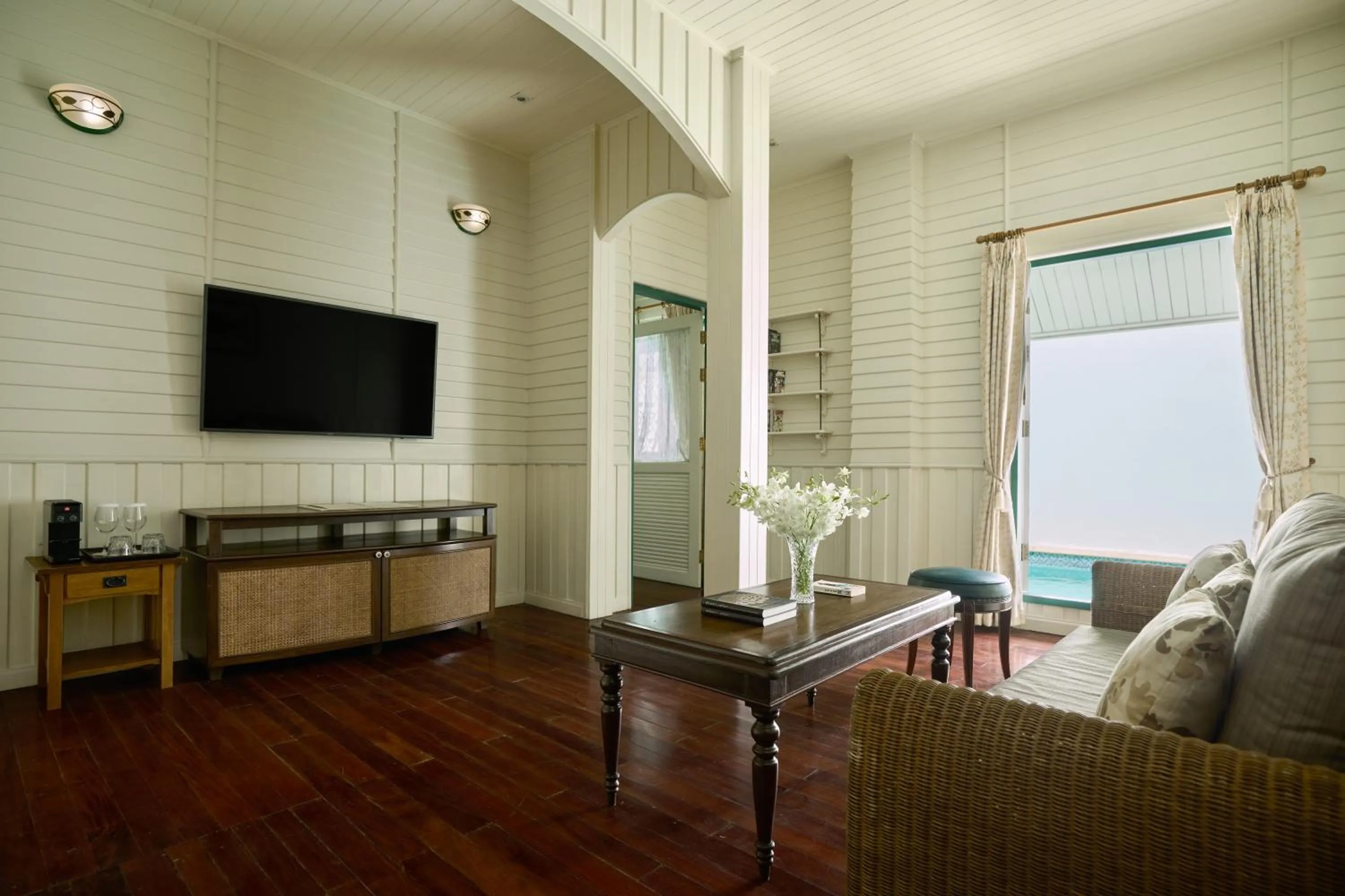 Living room in Kalanan Riverside Resort