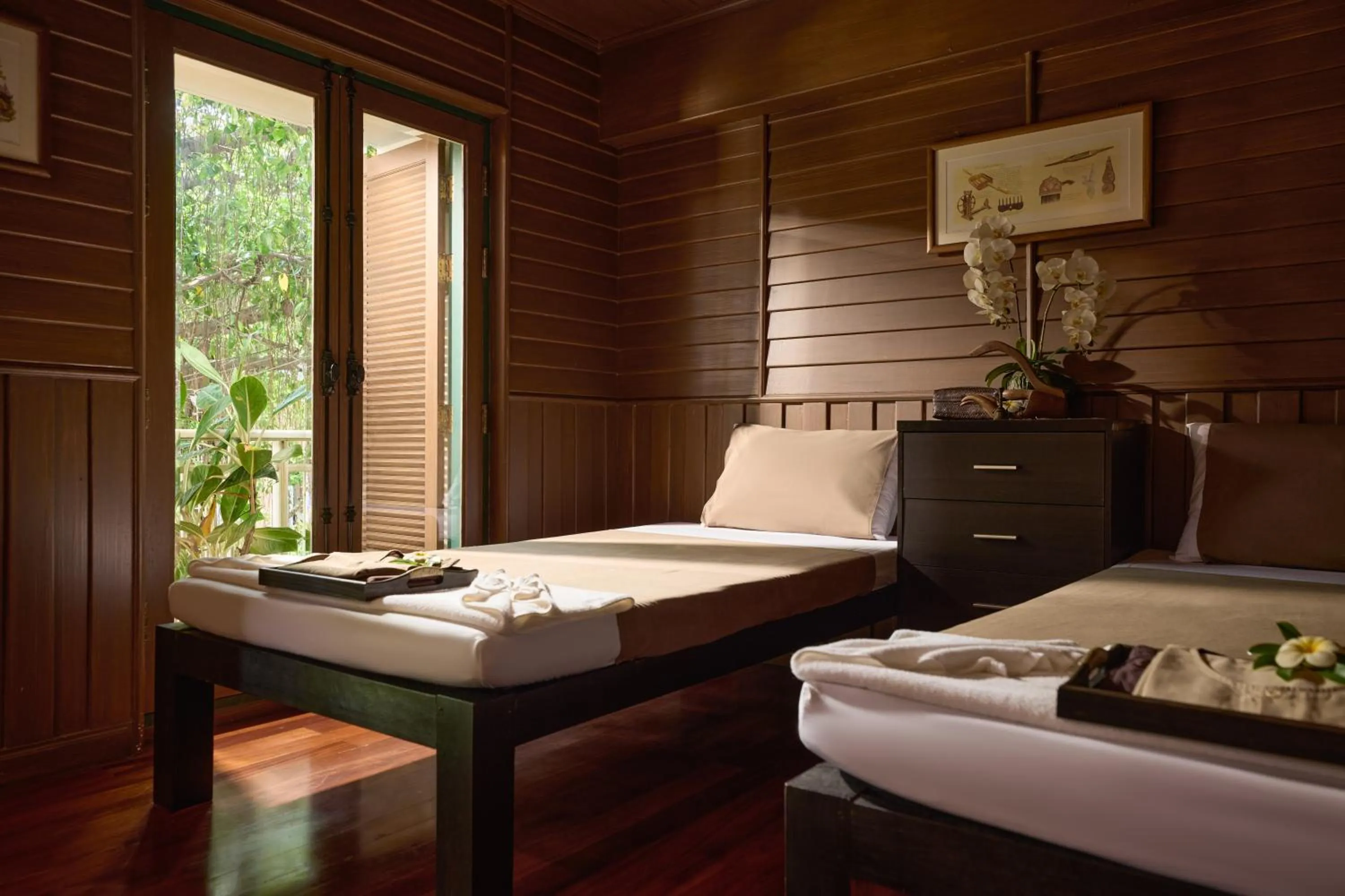 Spa and wellness centre/facilities, Bed in Kalanan Riverside Resort