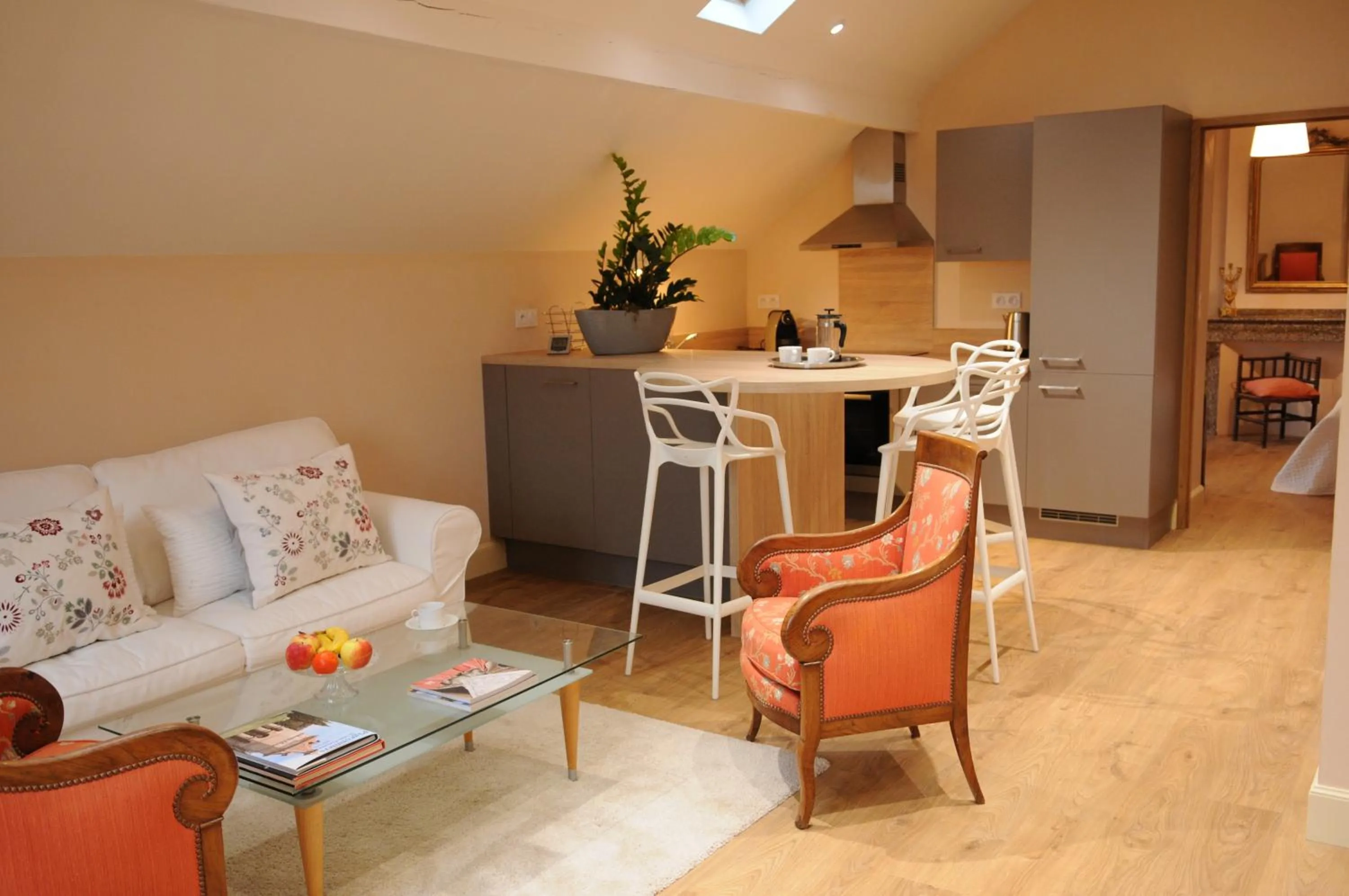 Photo of the whole room in Domaine du Buc, Le Château