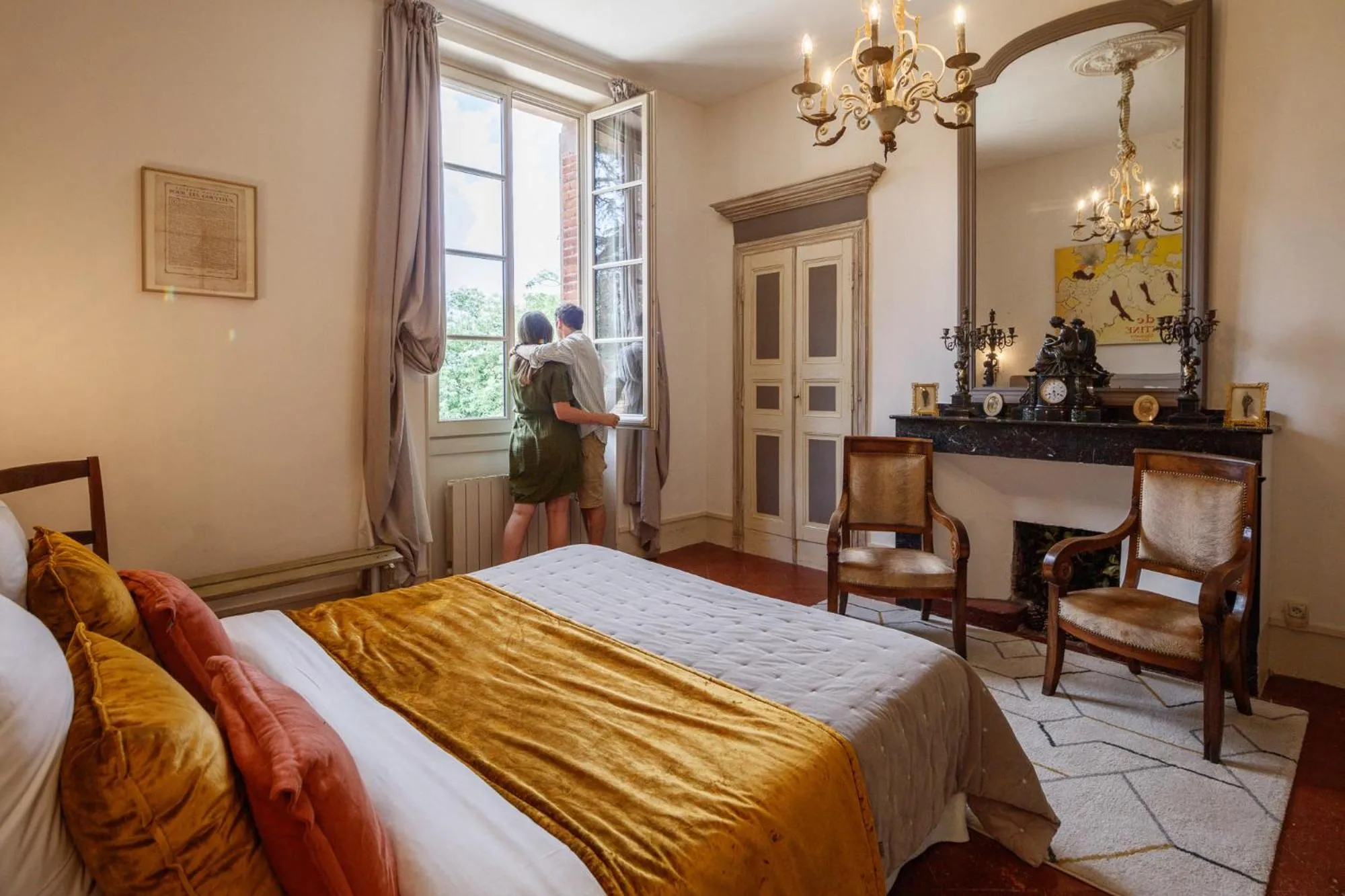 Photo of the whole room, Bed in Domaine du Buc, Le Château