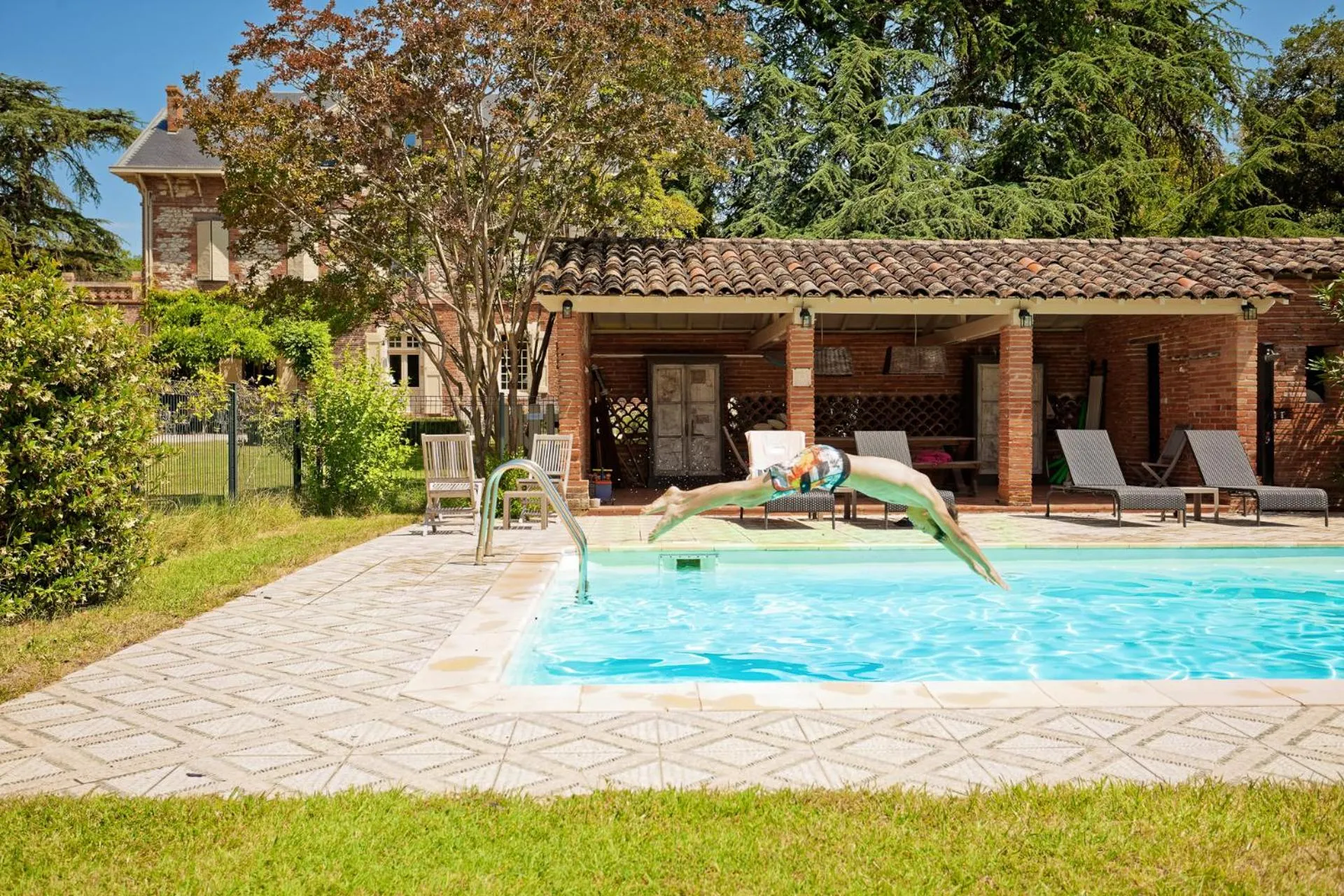 Patio in Domaine du Buc, Le Château