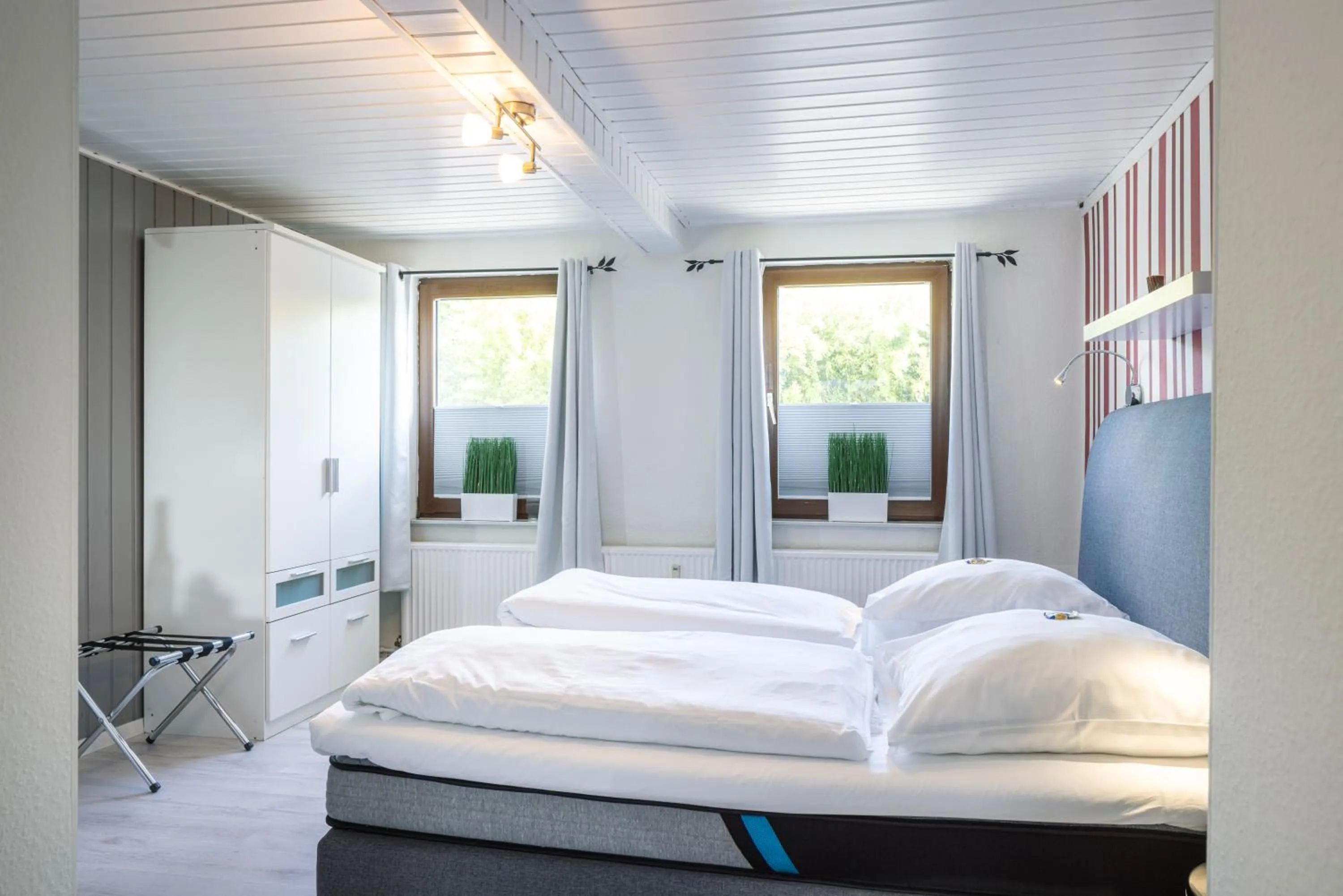 Kitchen or kitchenette, Bed in Hotel Gasthof Handewitt