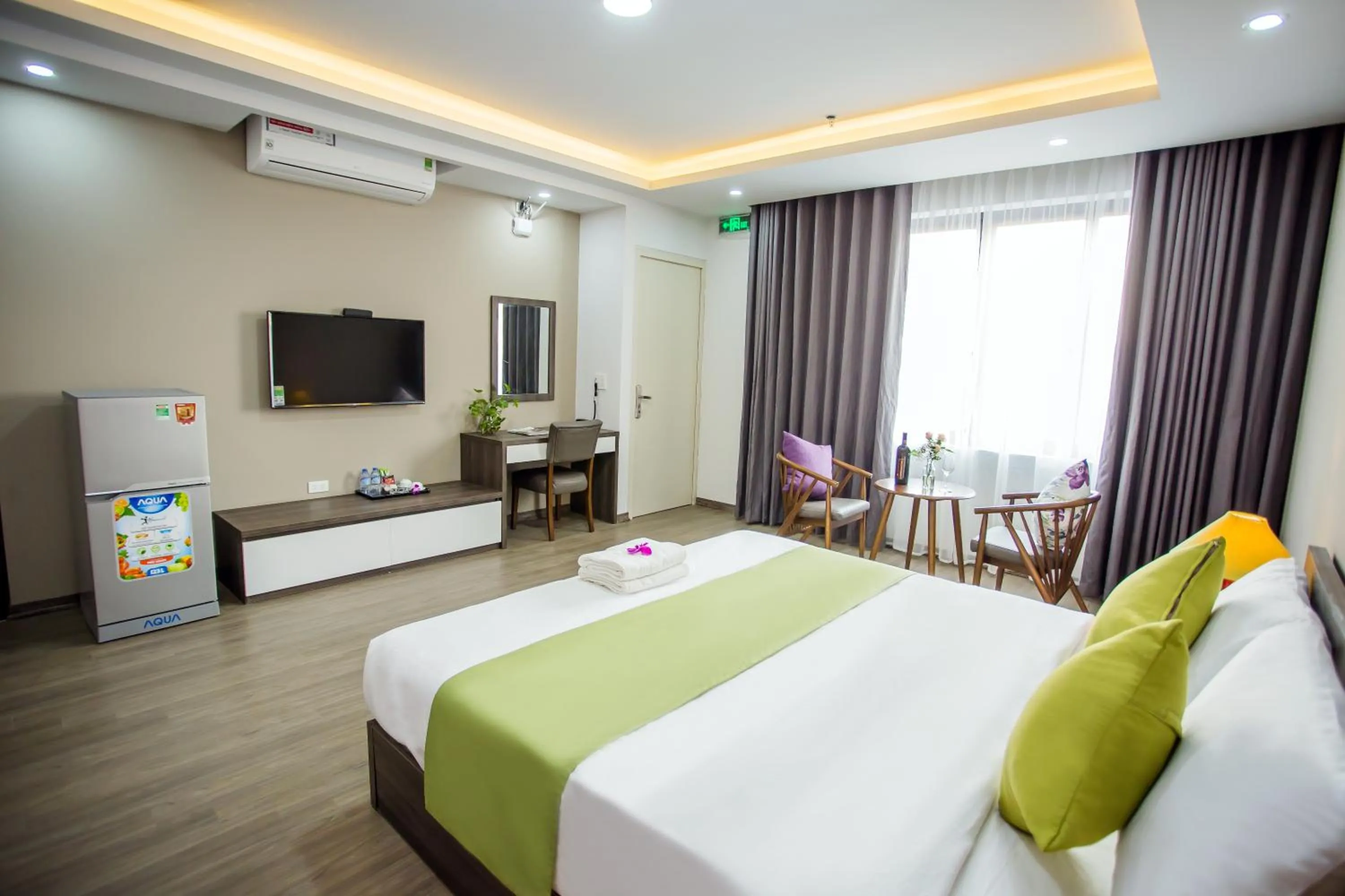 TV and multimedia, Bed in Hana 2 Apartment & Hotel Bac Ninh