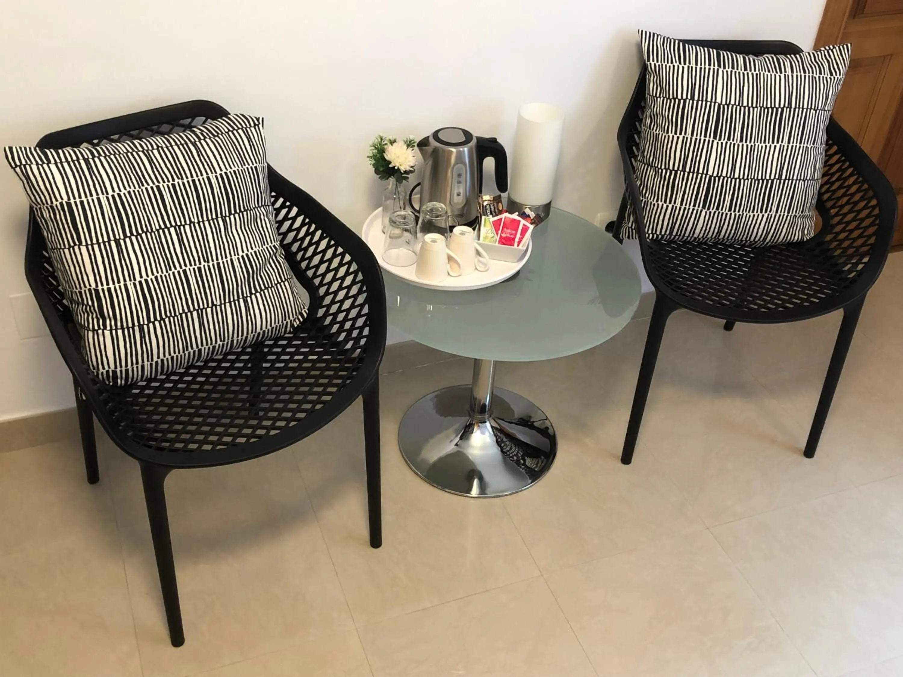 Coffee/tea facilities in B&B Villa Archez