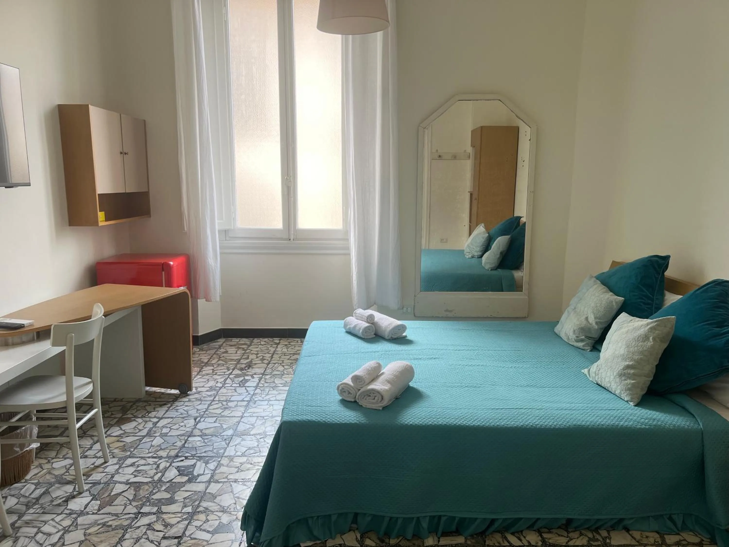 Bed in Artemente Florence B&B