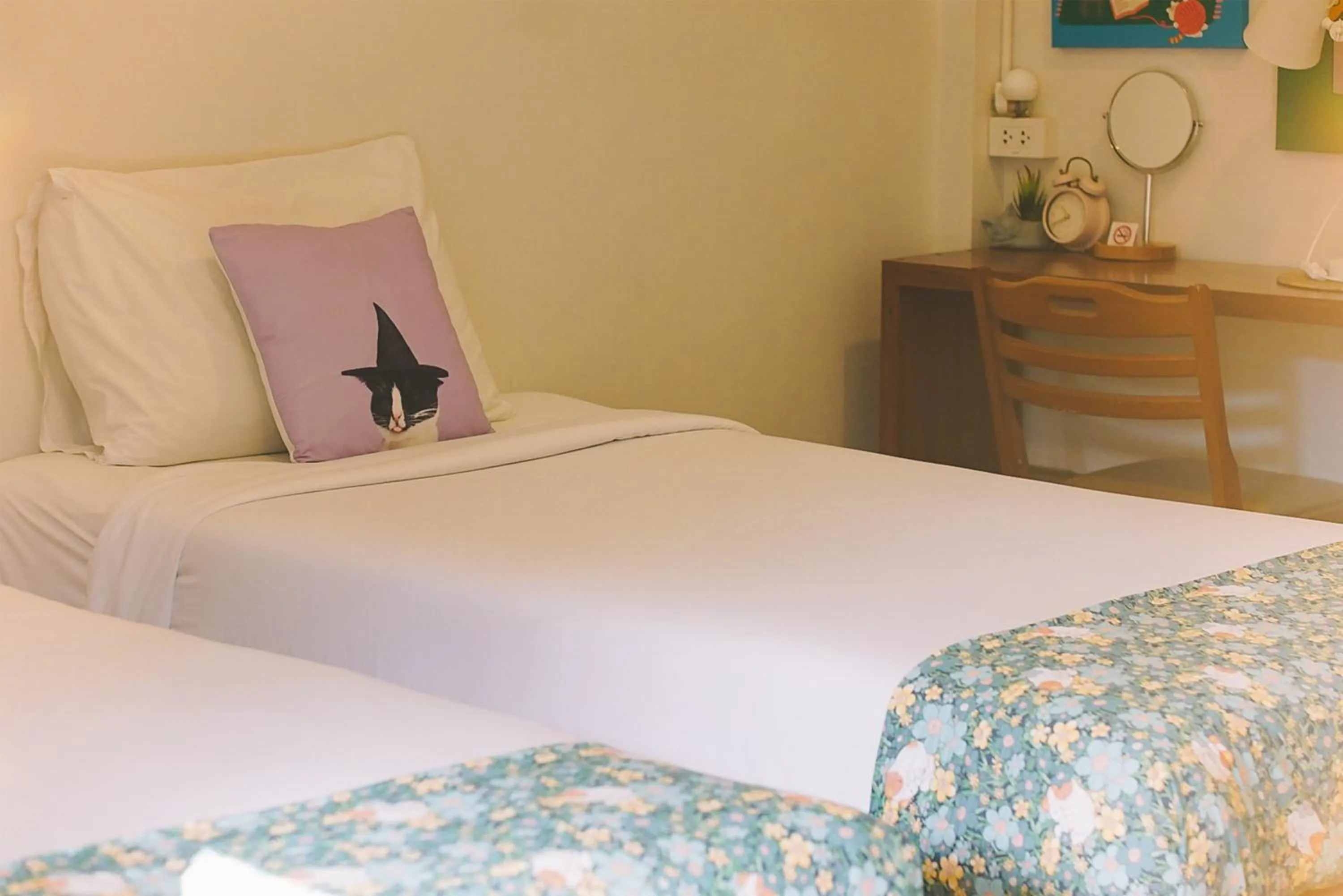 Bed in Sleepy House Chiang Rai