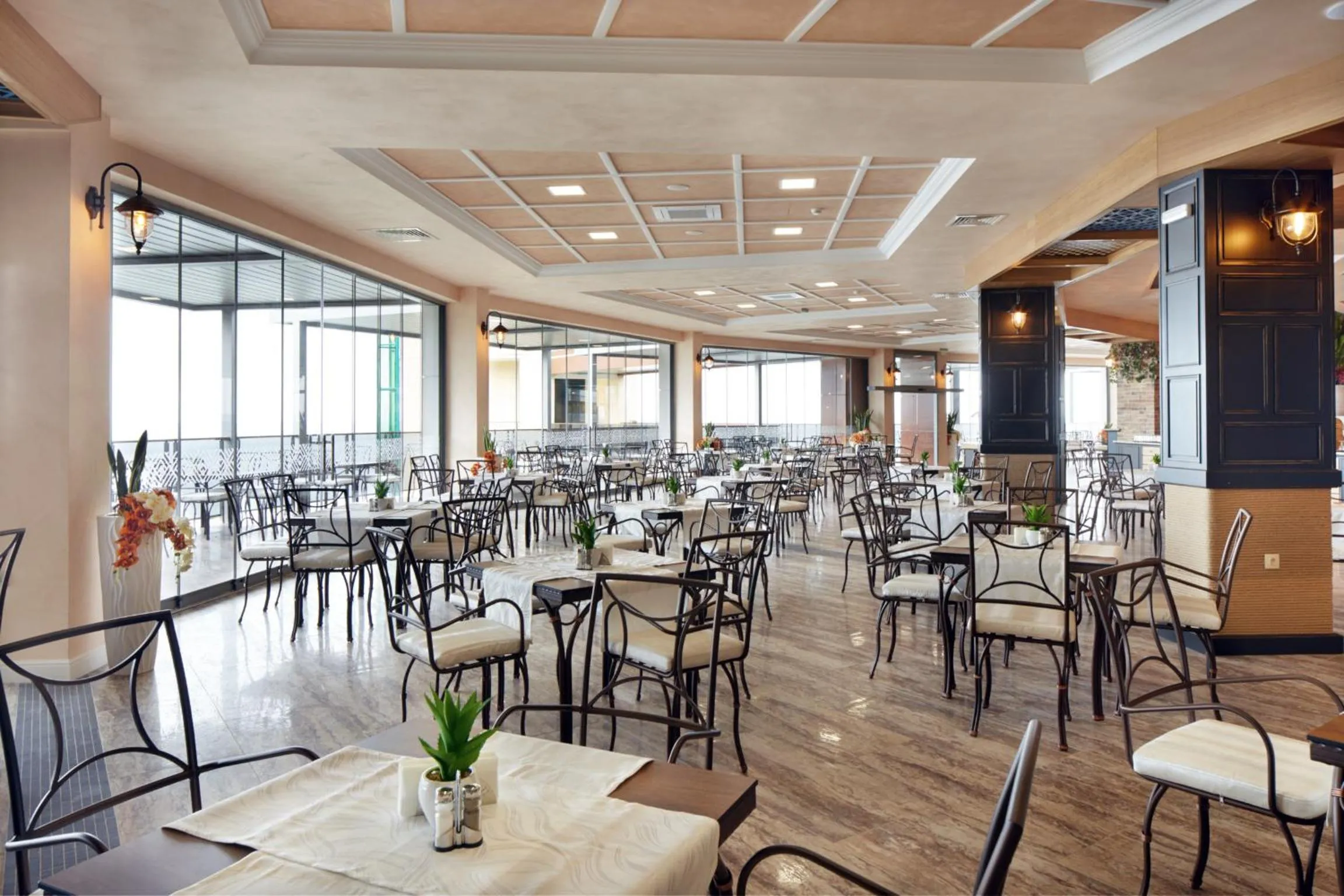 Restaurant/places to eat in Paradise Beach Residence - Ultra All Inclusive