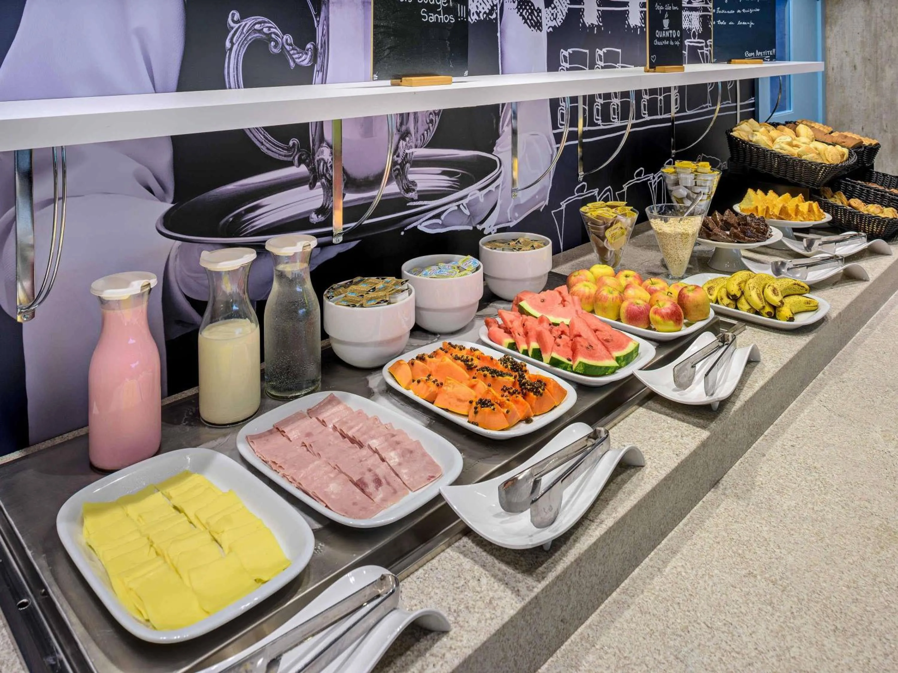 Breakfast in ibis budget Santos Gonzaga