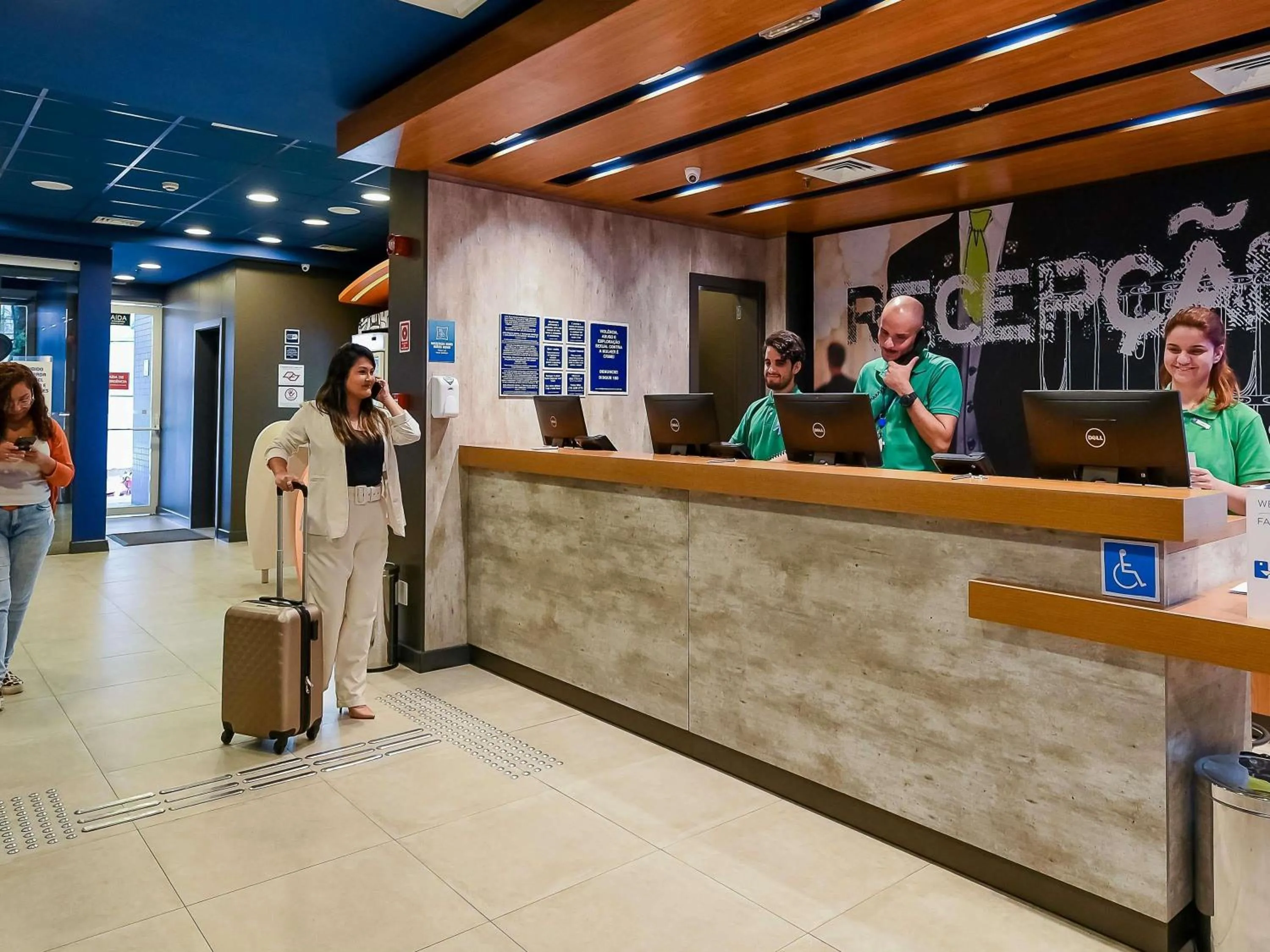 Property building in ibis budget Santos Gonzaga