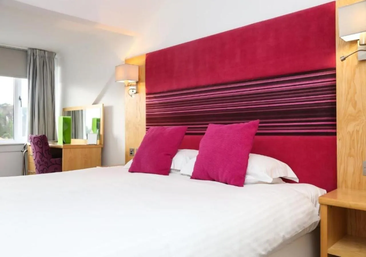 Bed in ClubHouse B& B