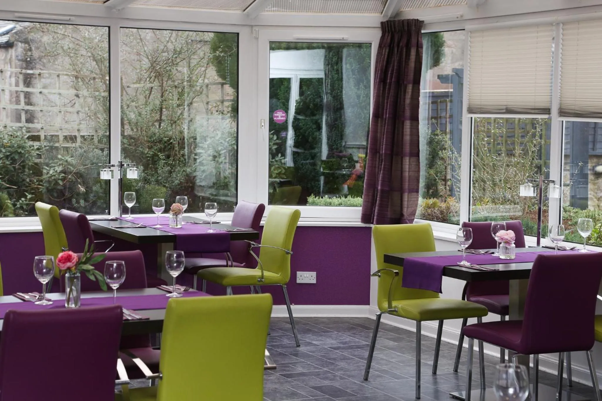 Restaurant/places to eat in ClubHouse B& B