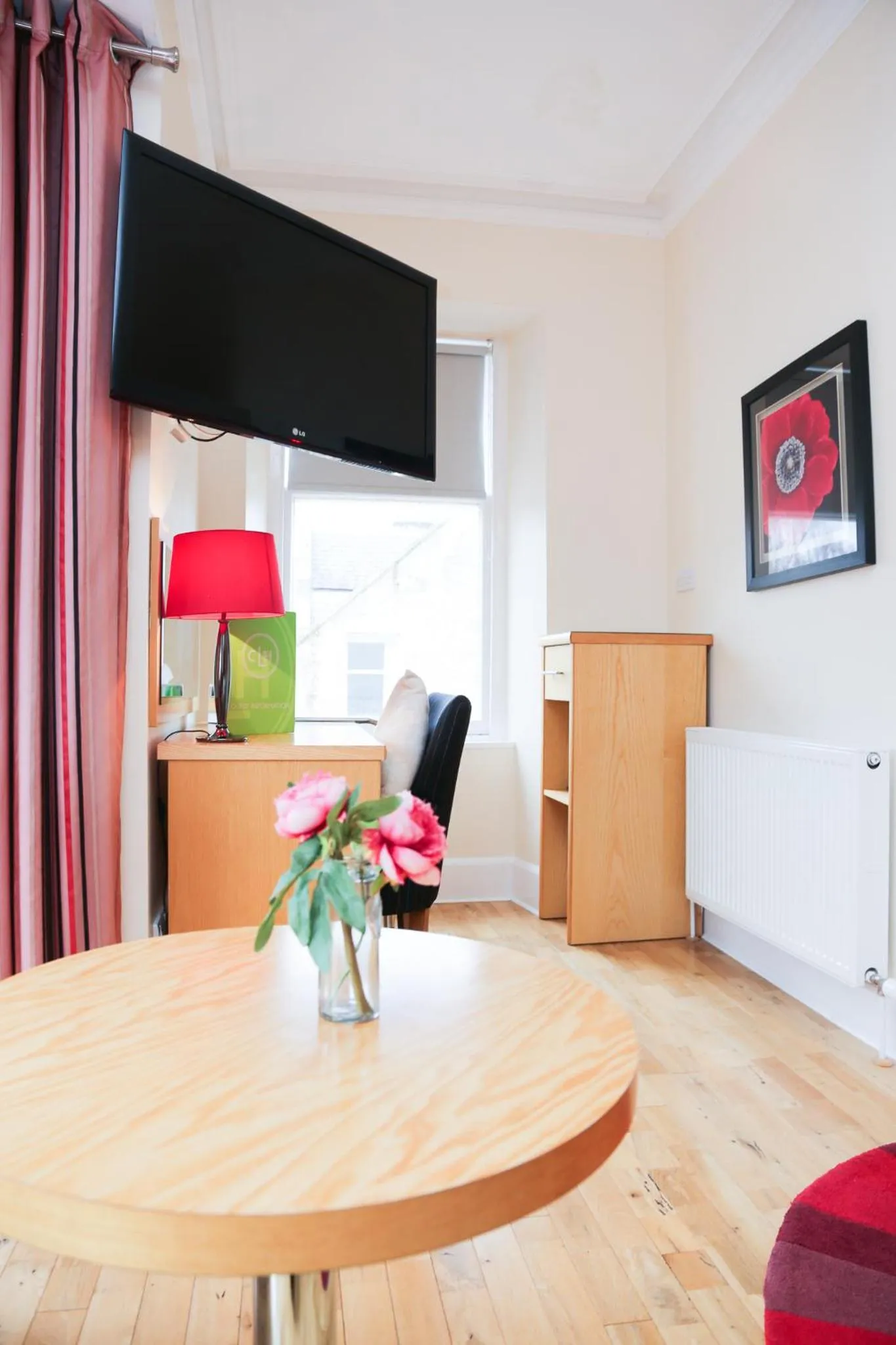 TV and multimedia in ClubHouse B& B