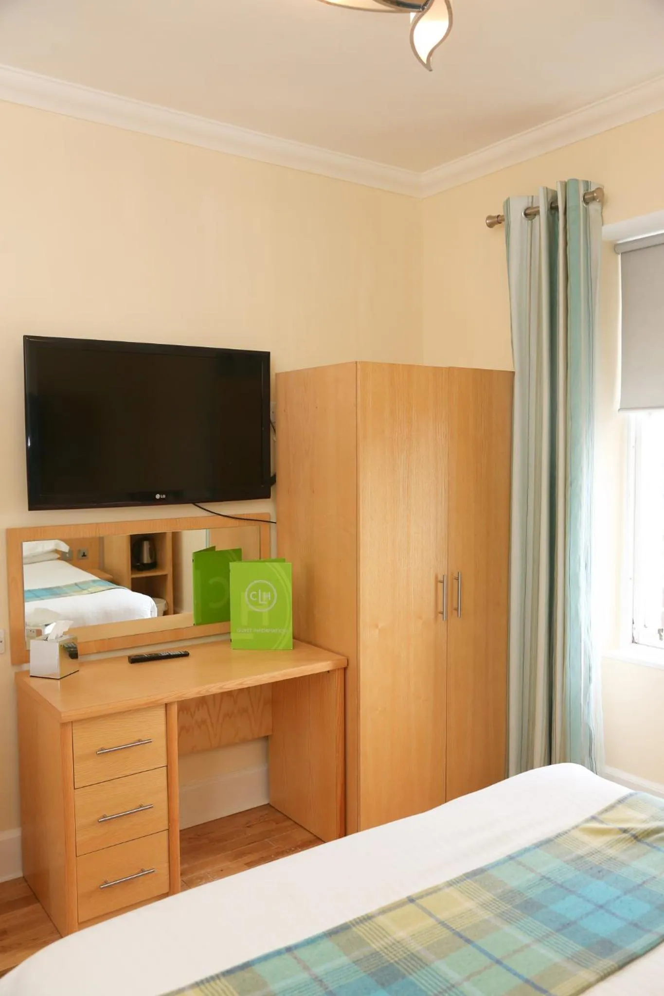 TV and multimedia in ClubHouse B& B