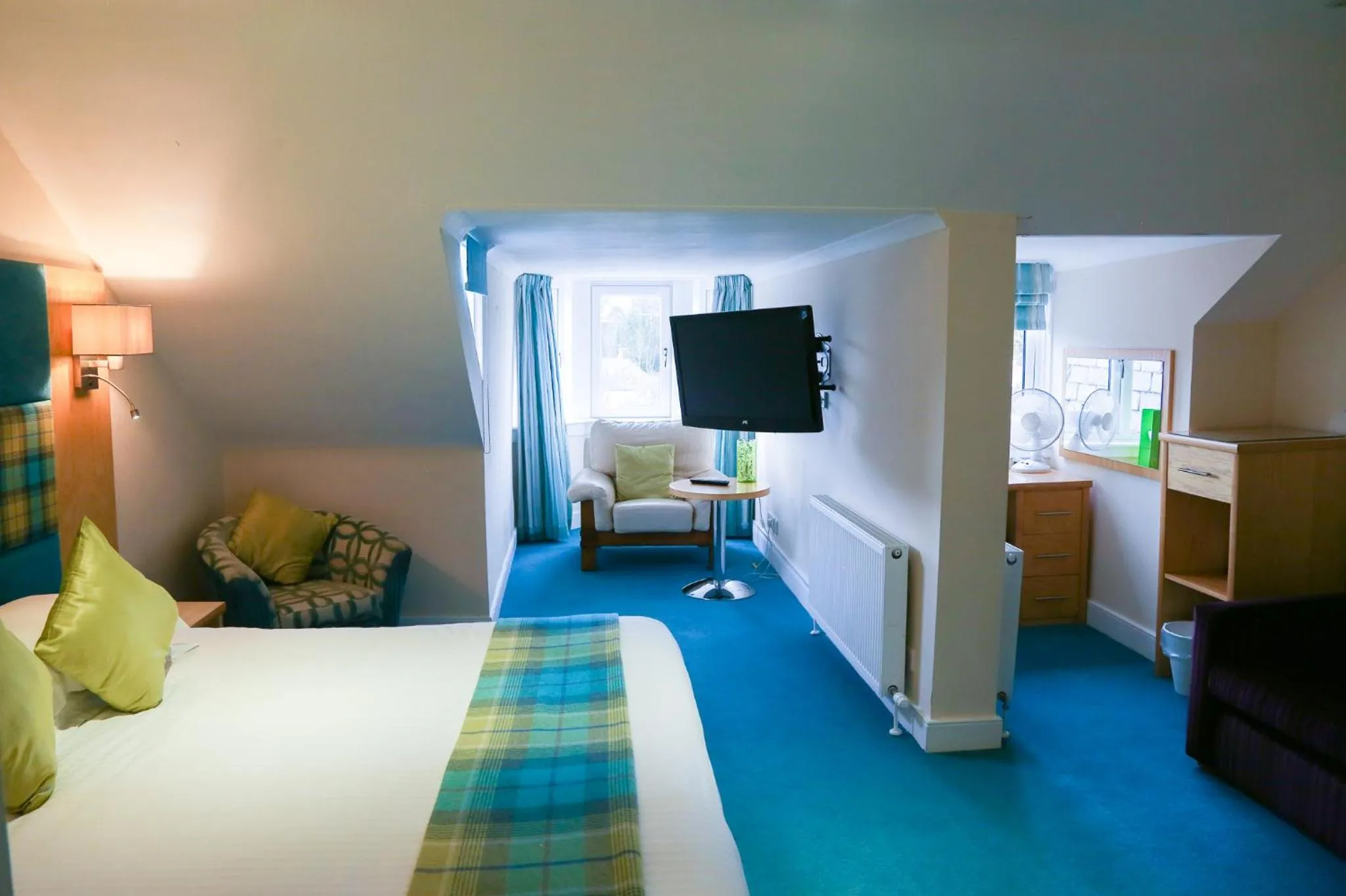 TV and multimedia in ClubHouse B& B