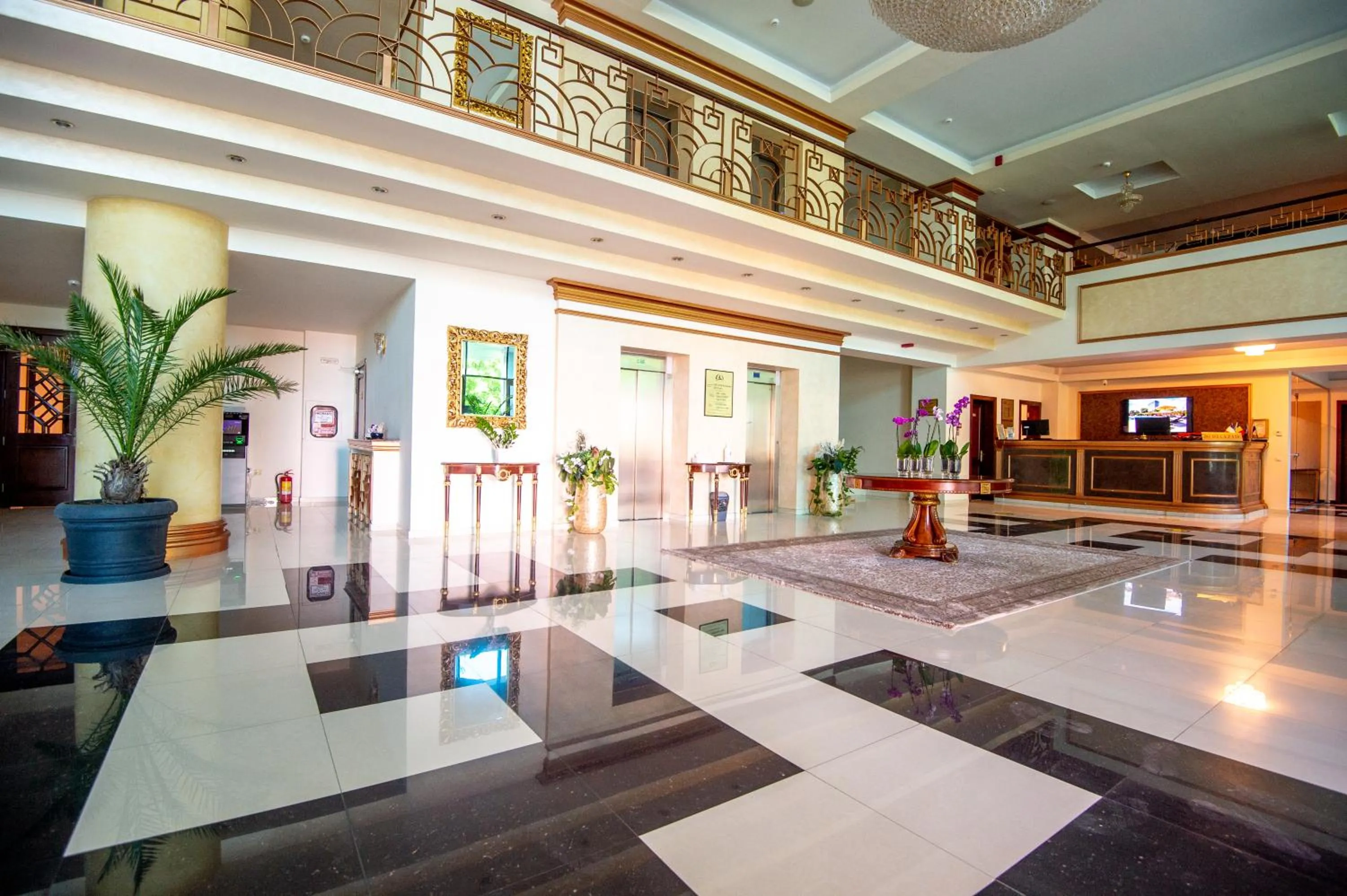 Lobby or reception in Hotel Del Mar & Conference Center