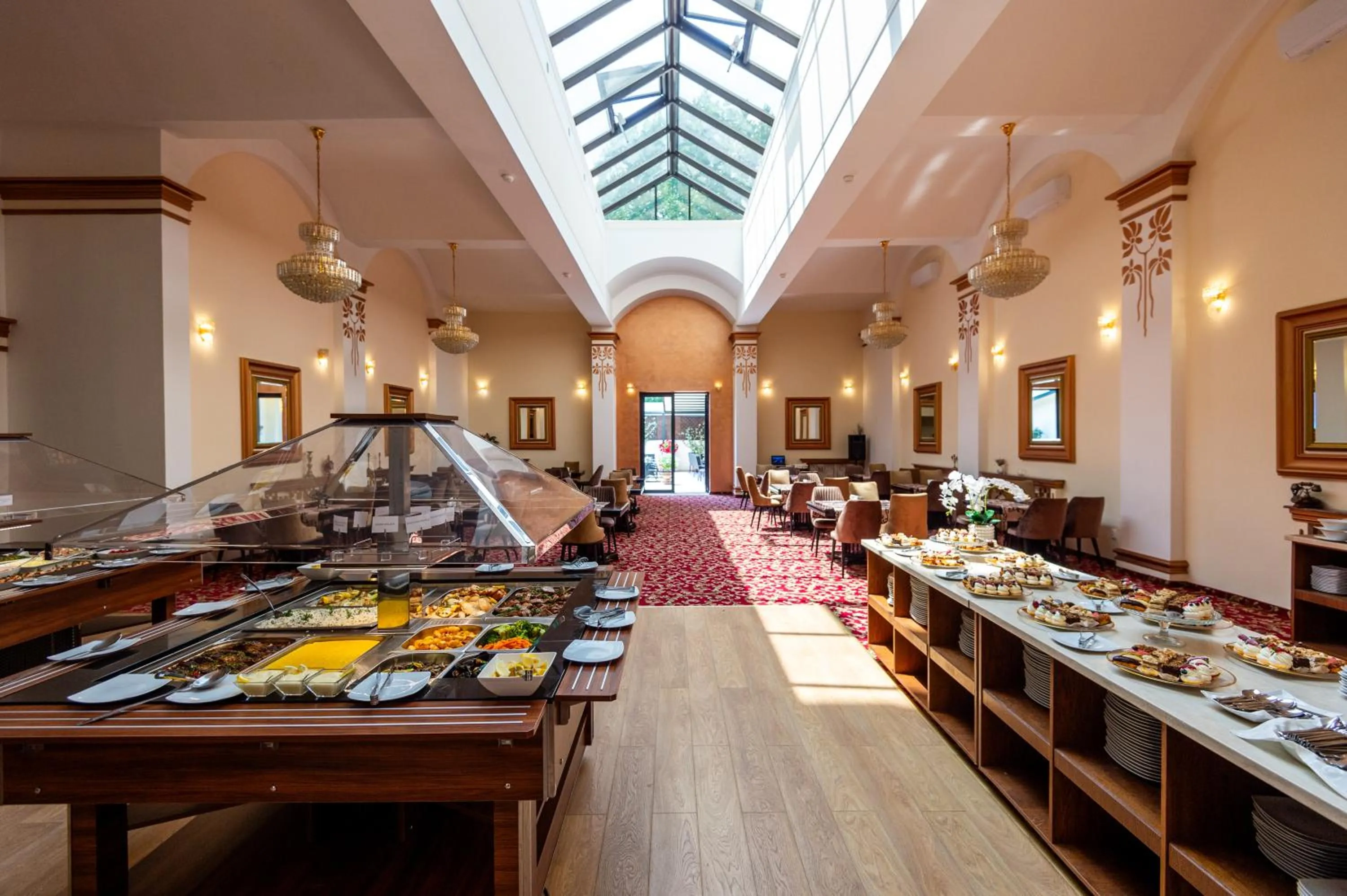 Restaurant/places to eat in Hotel Del Mar & Conference Center