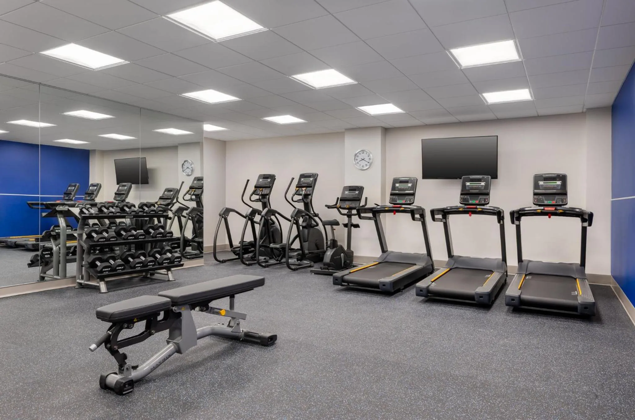 Spa and wellness centre/facilities in Holiday Inn Express & Suites Pittsfield-Lenox-Berkshires by IHG