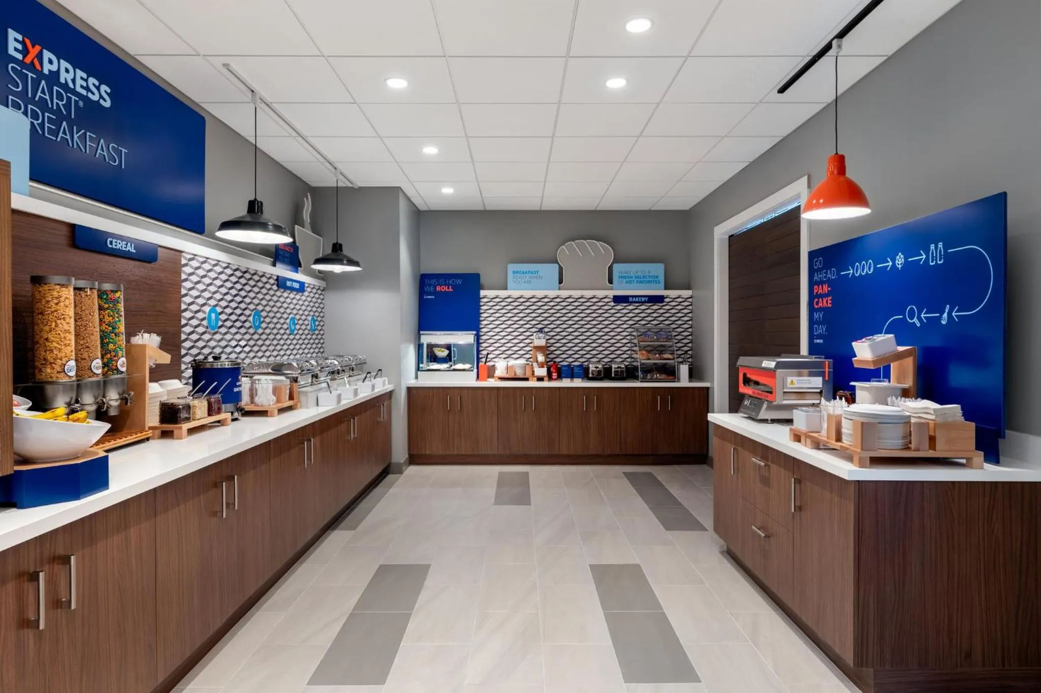 Breakfast in Holiday Inn Express & Suites Pittsfield-Lenox-Berkshires by IHG