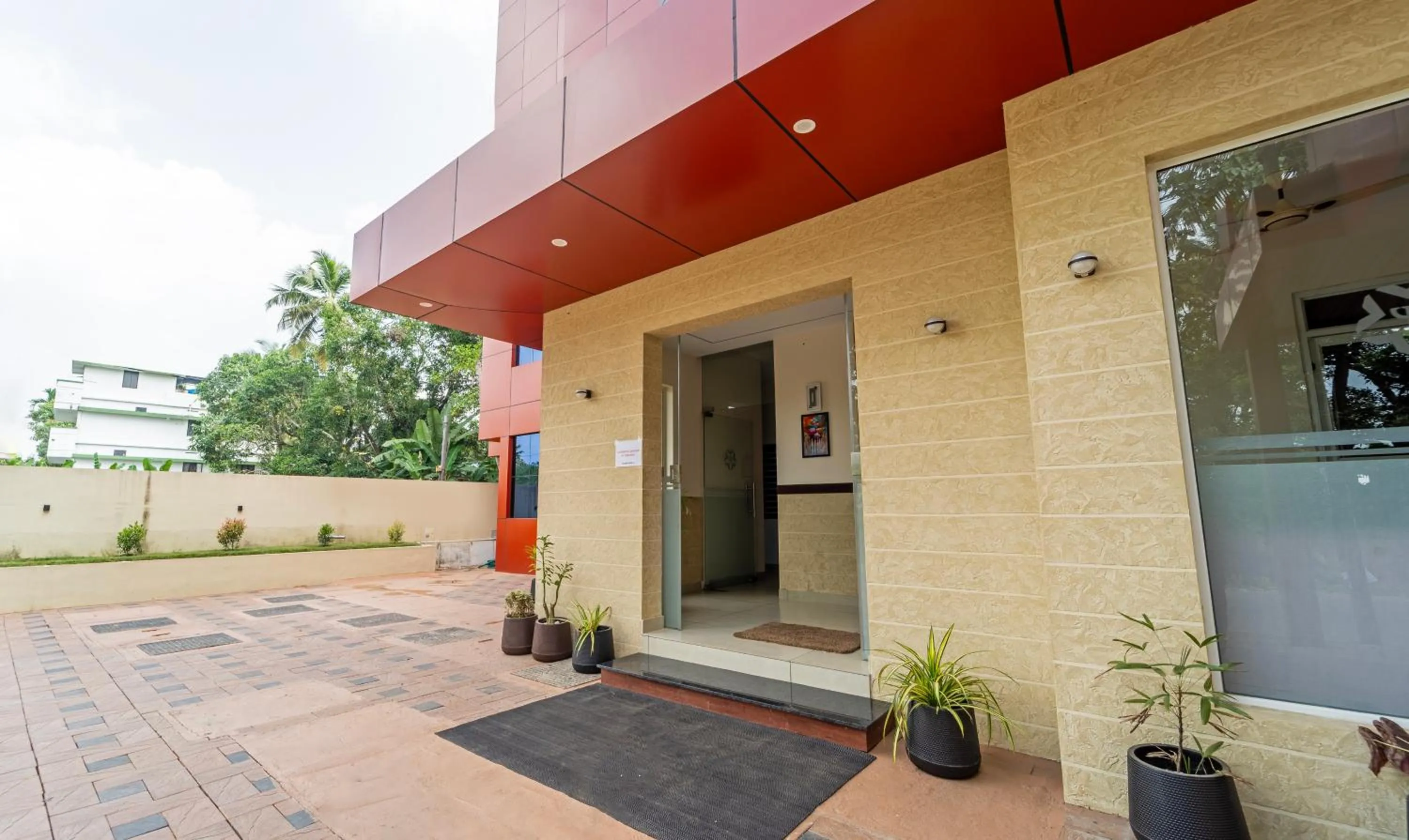 Property building in Treebo Thoduvas Star Plaza Cochin Airport