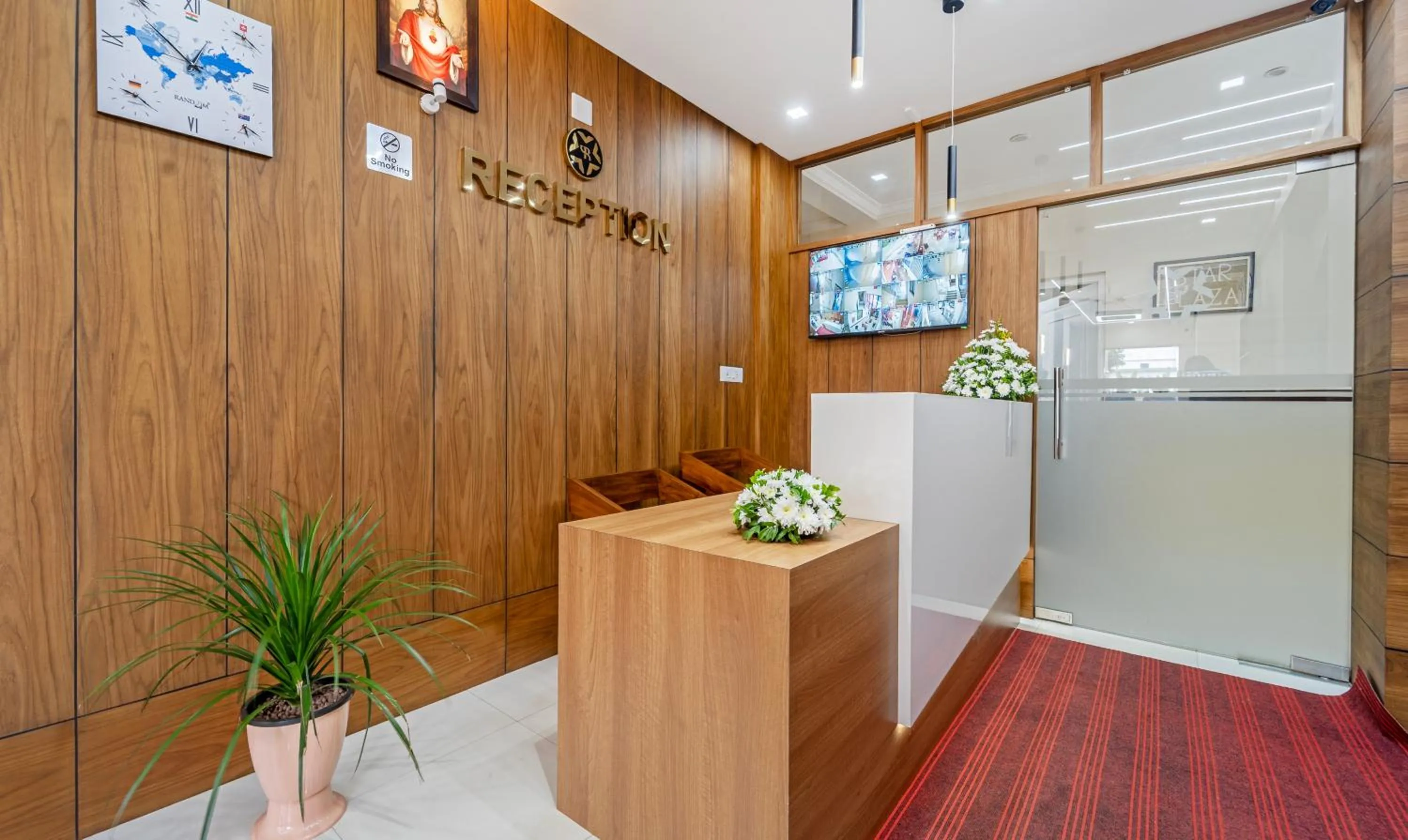 Lobby or reception in Treebo Thoduvas Star Plaza Cochin Airport