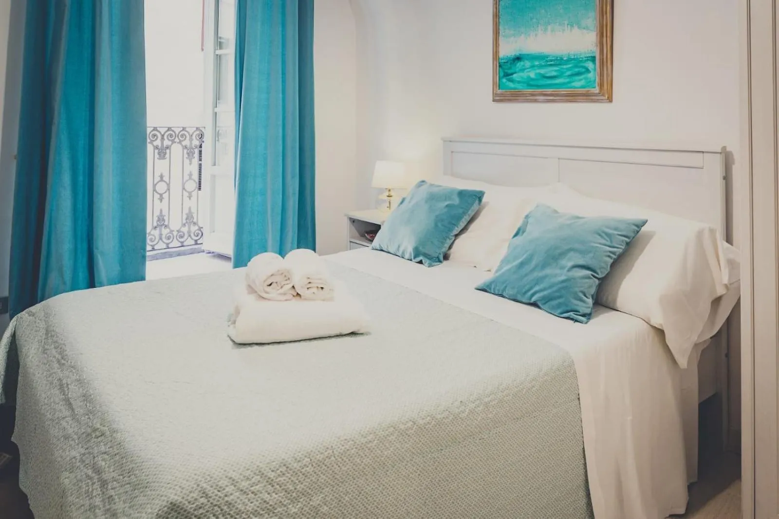 Photo of the whole room, Bed in Gattopardo Rooms Florence