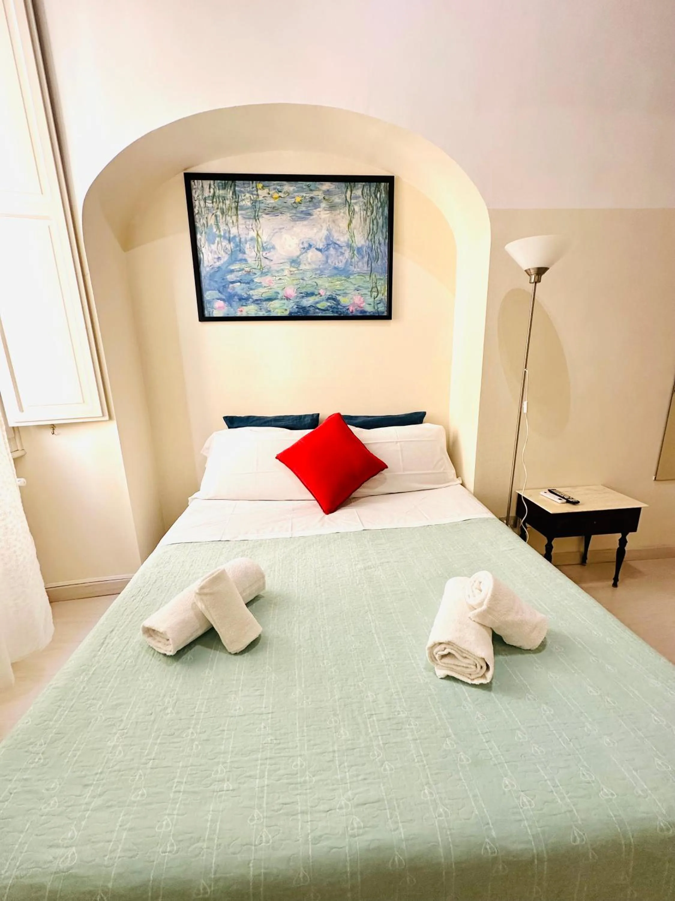 Bedroom, Bed in Gattopardo Rooms Florence