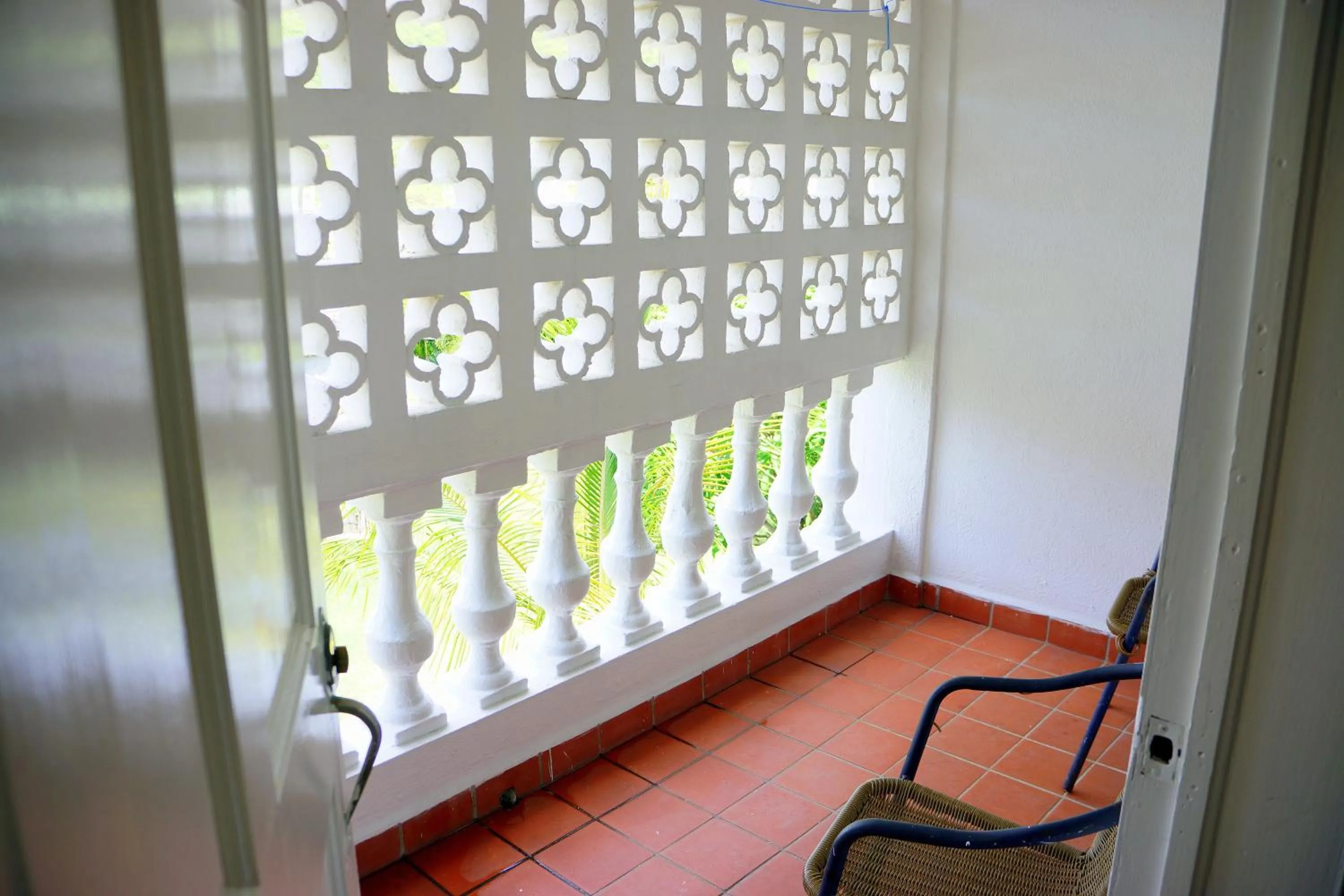 Balcony/Terrace in L'Esperance Hotel