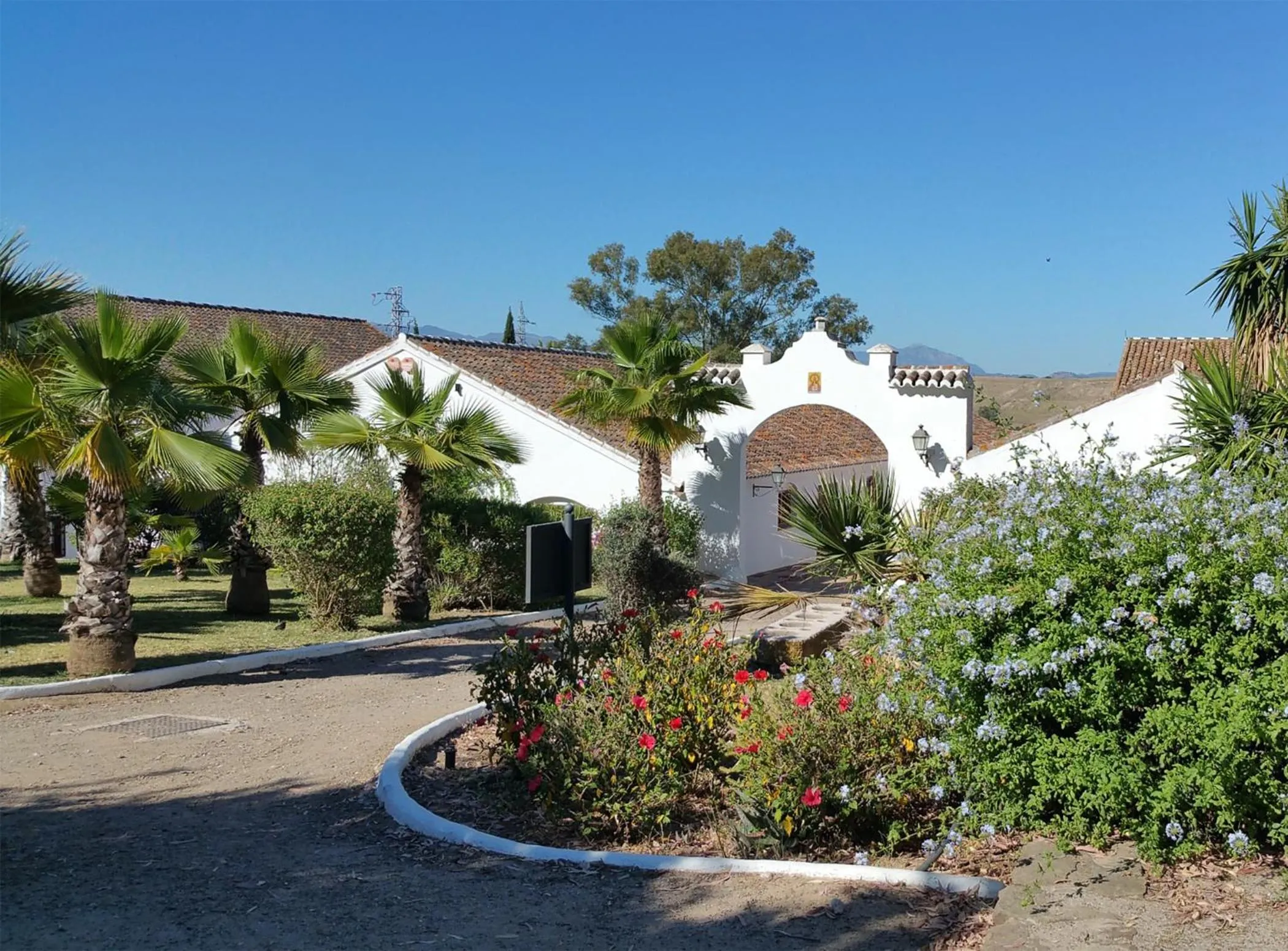 Property building in Hotel Cortijo del Arte - Caminito del Rey