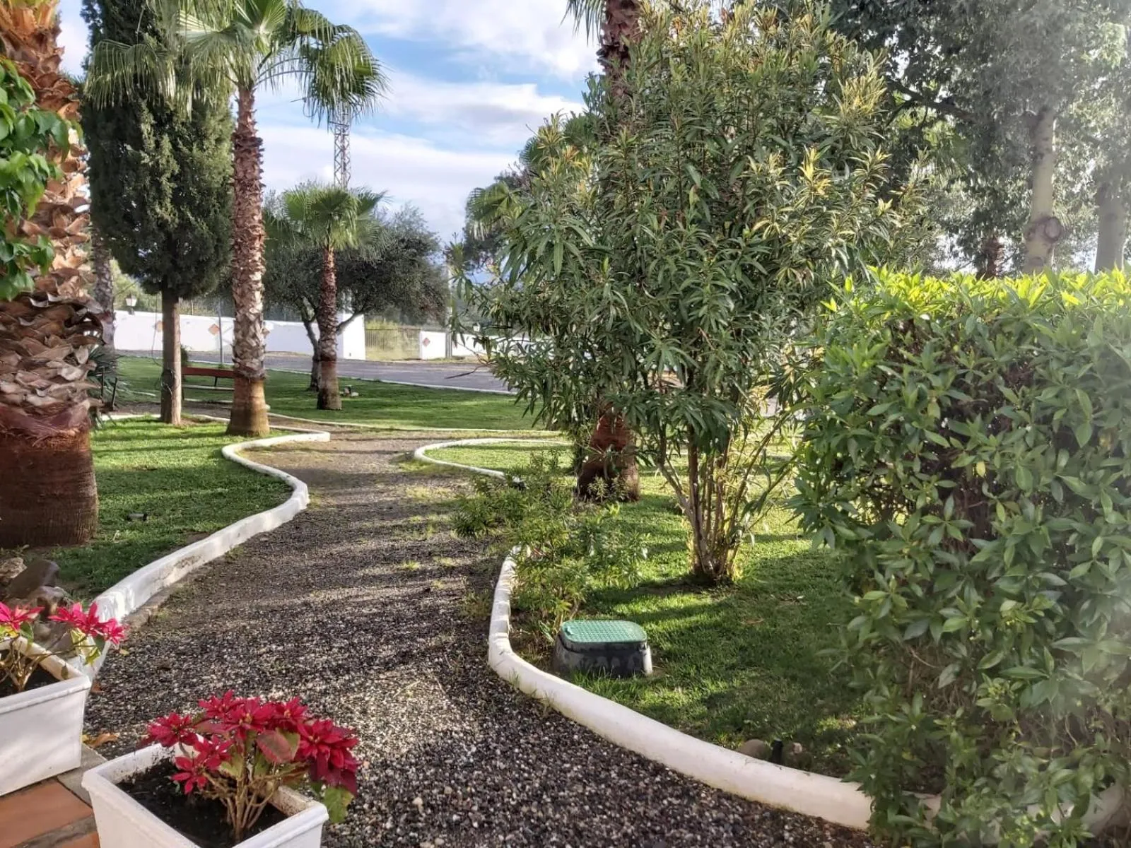 Garden in Hotel Cortijo del Arte - Caminito del Rey