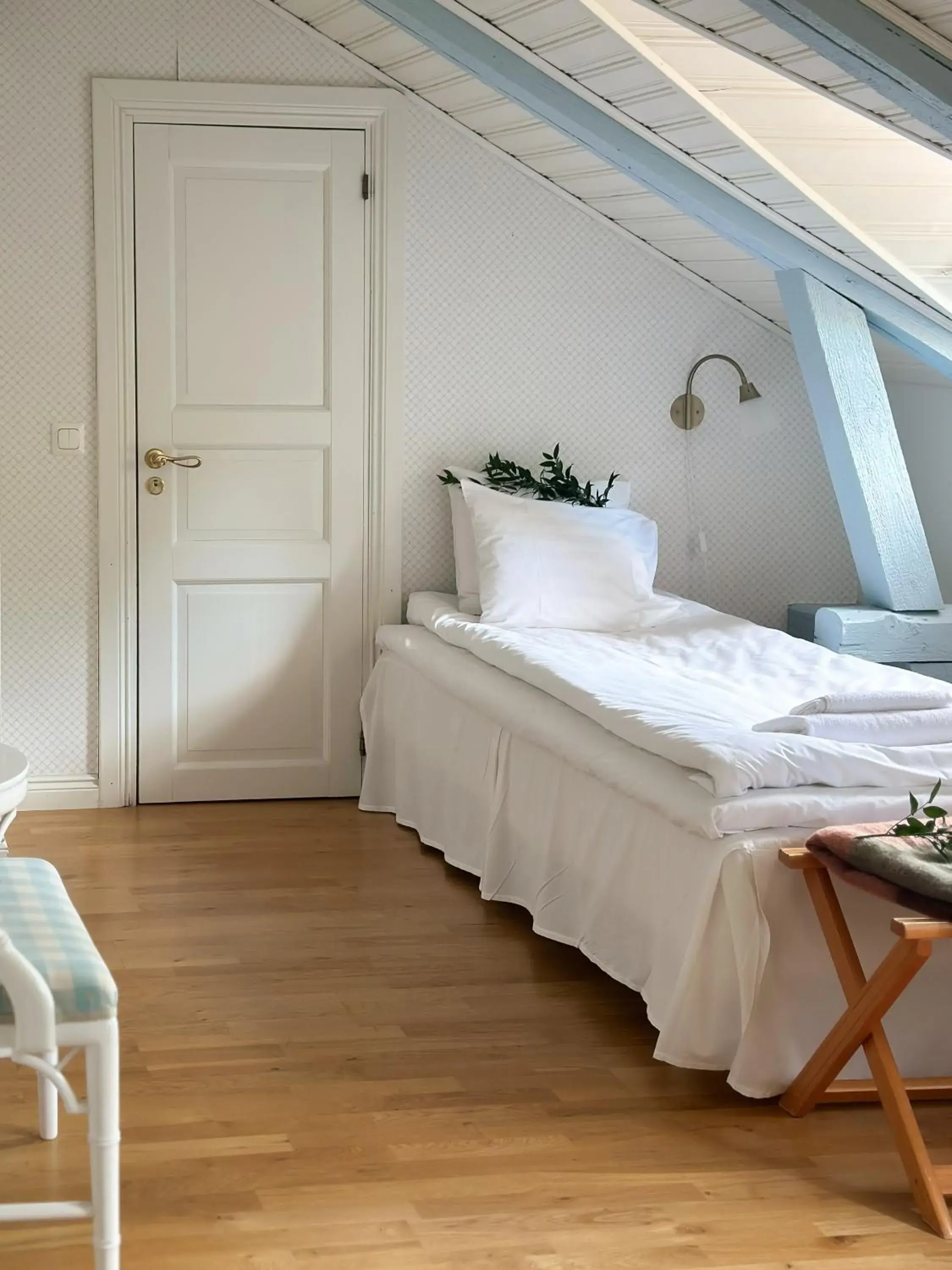 Single Room in Mustion Linna / Svartå Manor Single Room in Mustion Linna / Svartå Manor