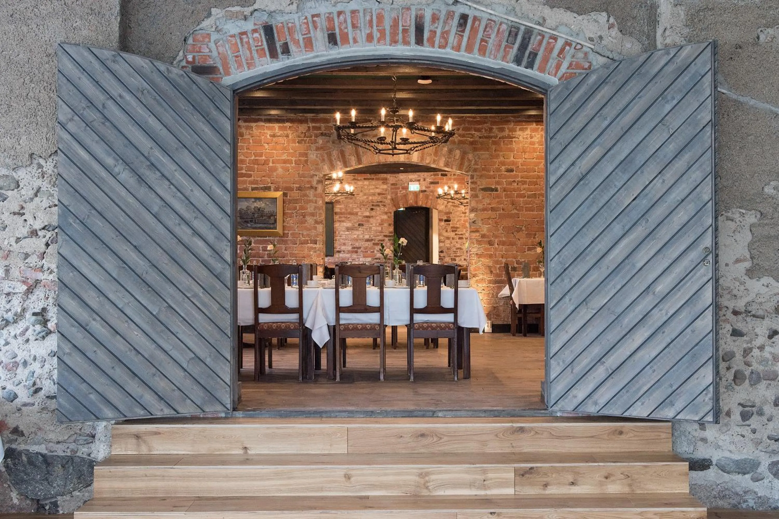 Restaurant/places to eat in Mustion Linna / Svartå Manor