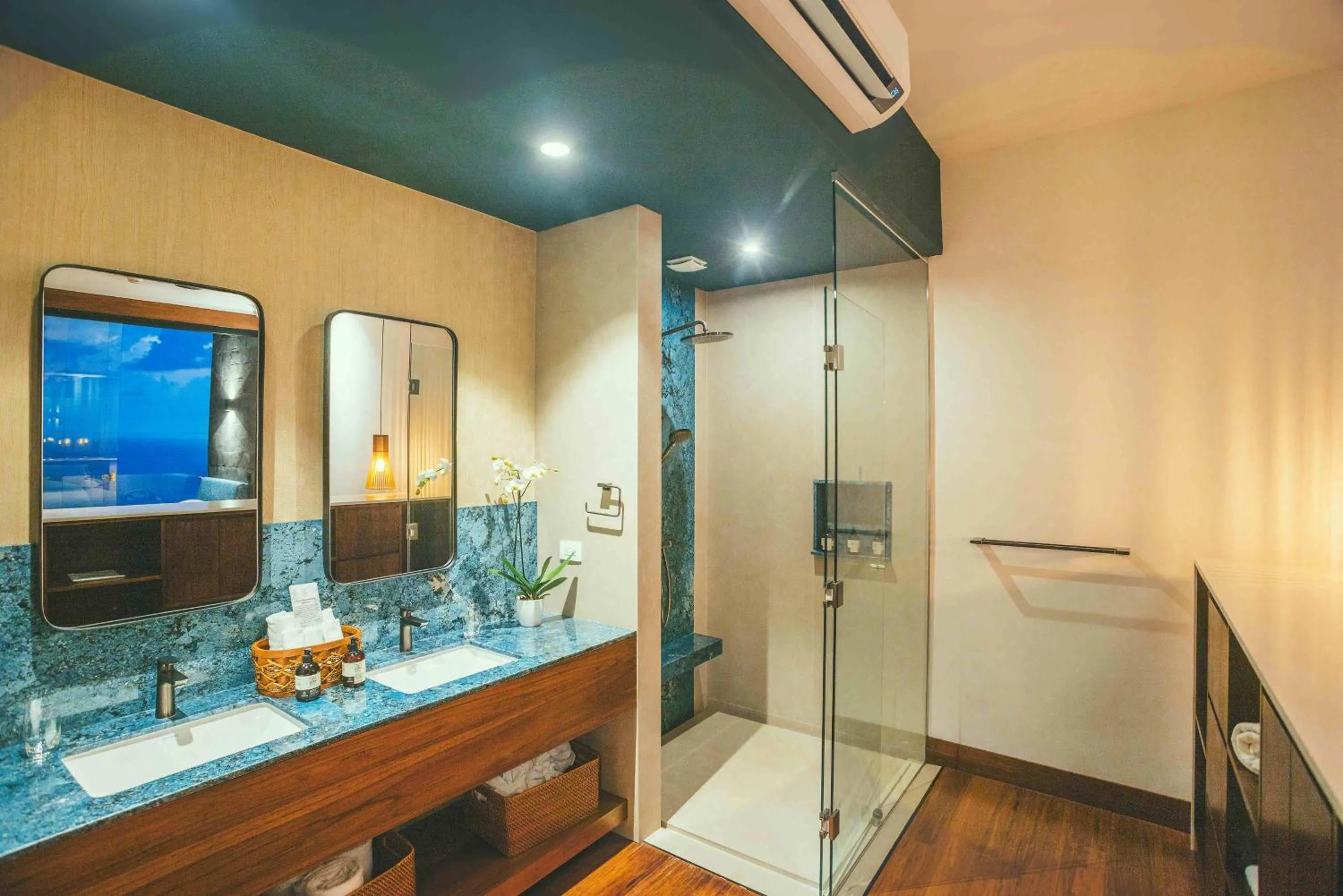 Bathroom in Los Altos Resort