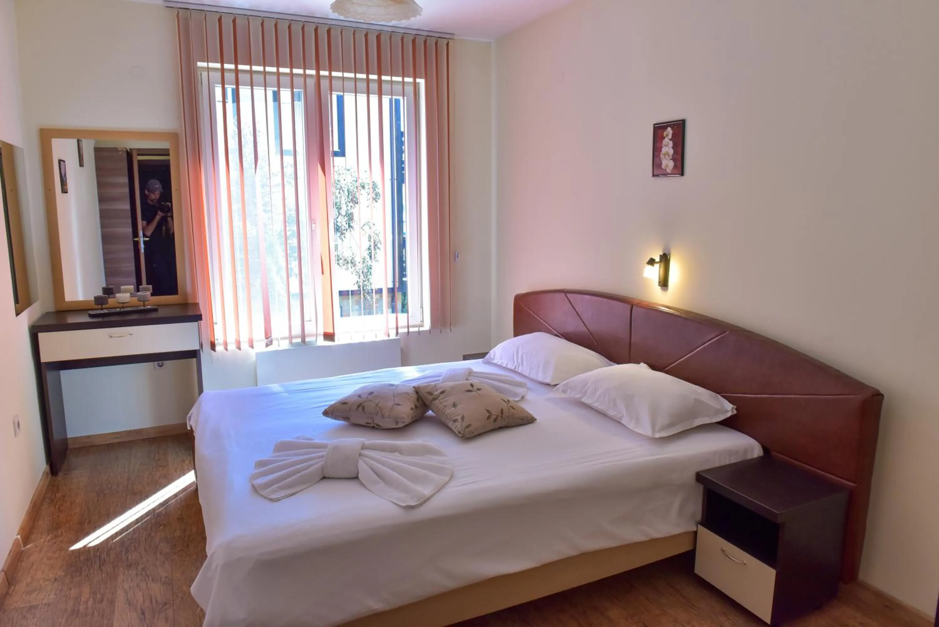 Bedroom, Bed in Hotel Bojur & Bojurland Apartment Complex